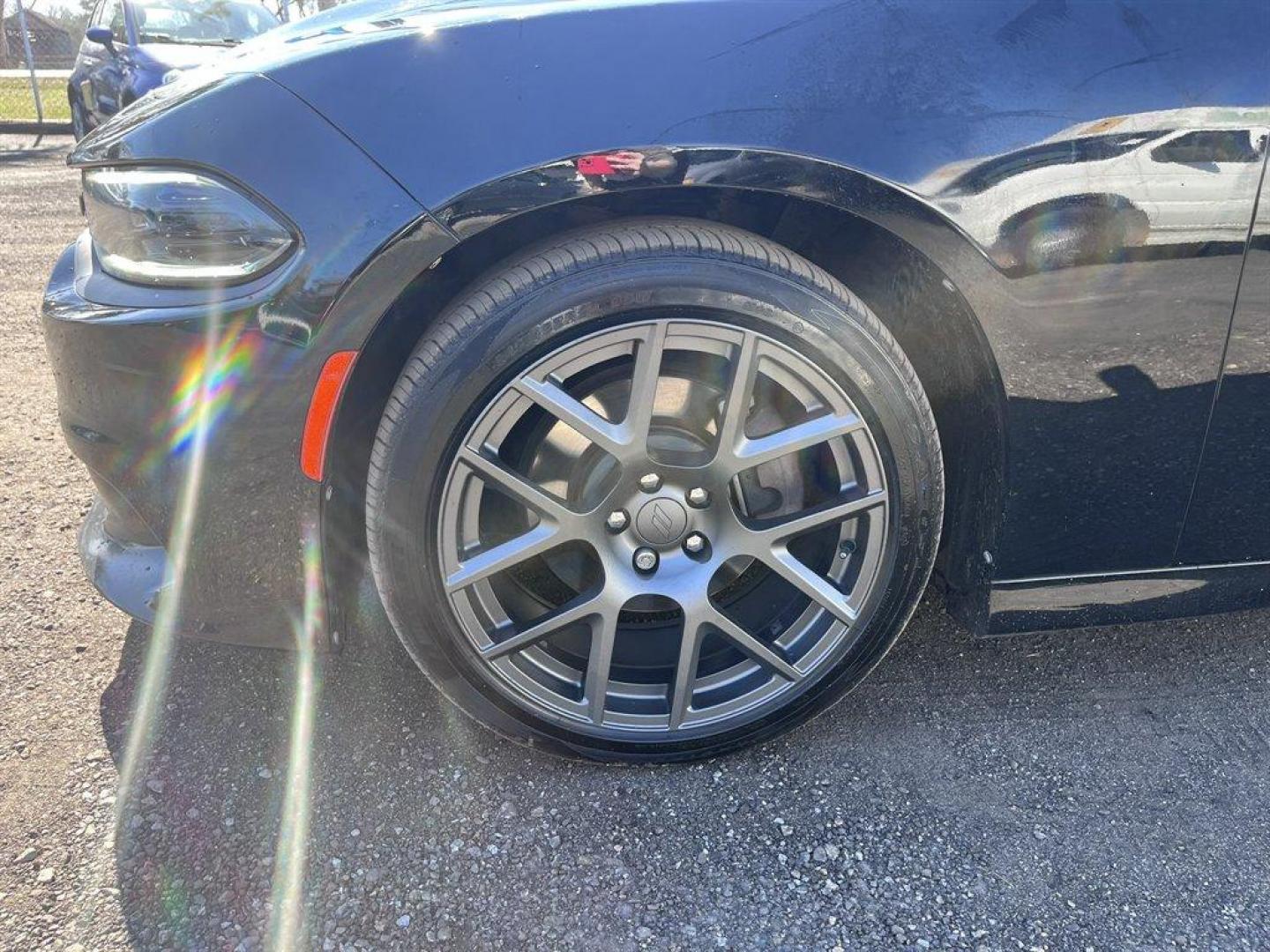 2017 Black /Black Dodge Charger (2C3CDXCT3HH) with an 5.7l V8 SFI Hemi MLT-Disp engine, Automatic transmission, located at 745 East Steele Rd., West Columbia, SC, 29170, (803) 755-9148, 33.927212, -81.148483 - Special Internet Price! 2017 Dodge Charger R/T Hemi with AM/FM radio, Bluetooth, Backup camera, Navigation, Sunroof, Heated seats, Keyless entry, Push to start, Powered windows, Powered door locks, Plus more! - Photo#39