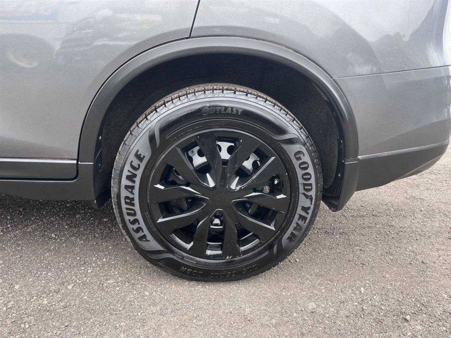 2016 Grey /Tan Nissan Rogue (KNMAT2MT0GP) with an 2.5l I-4 MPI Dohc 2.5l engine, Automatic transmission, located at 745 East Steele Rd., West Columbia, SC, 29170, (803) 755-9148, 33.927212, -81.148483 - Special Internet Price! 2016 Nissan Rogue with AM/FM radio, Cruise control, Backup camera, Keyless entry, Cloth interior, Powered windows, Powered door locks, Plus more! - Photo#32