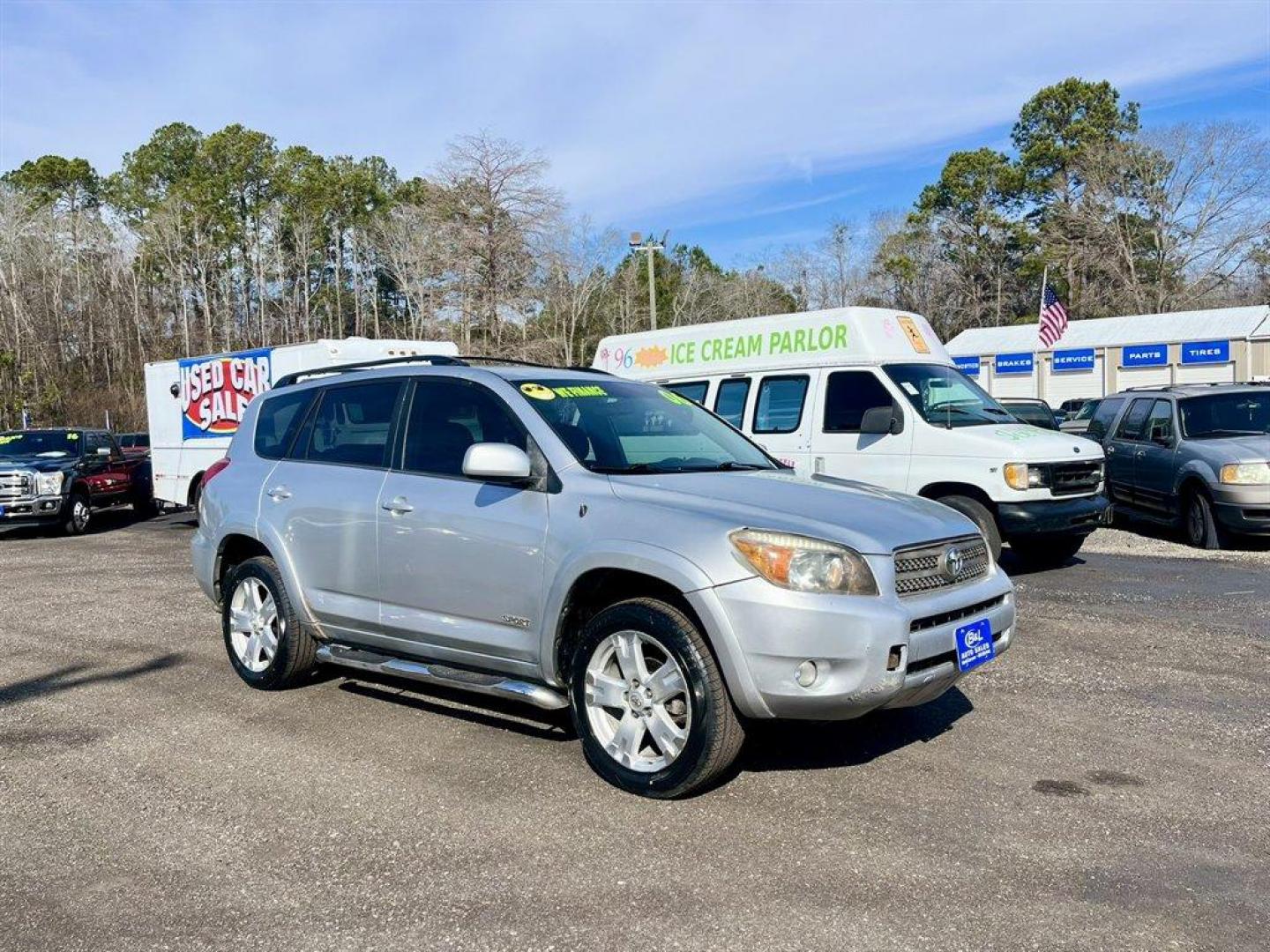 2006 Silver /Grey Toyota RAV4 (JTMZD32V866) with an 2.4l I-4 SFI Dohc 2.4l engine, Auto transmission, located at 745 East Steele Rd., West Columbia, SC, 29170, (803) 755-9148, 33.927212, -81.148483 - Special Internet Price! 2006 Toyota RAV4 with AM/FM radio, Cruise control, Manual air conditioning, Keyless entry, Cloth interior, Powered windows, Powered door locks, Plus more! - Photo#2