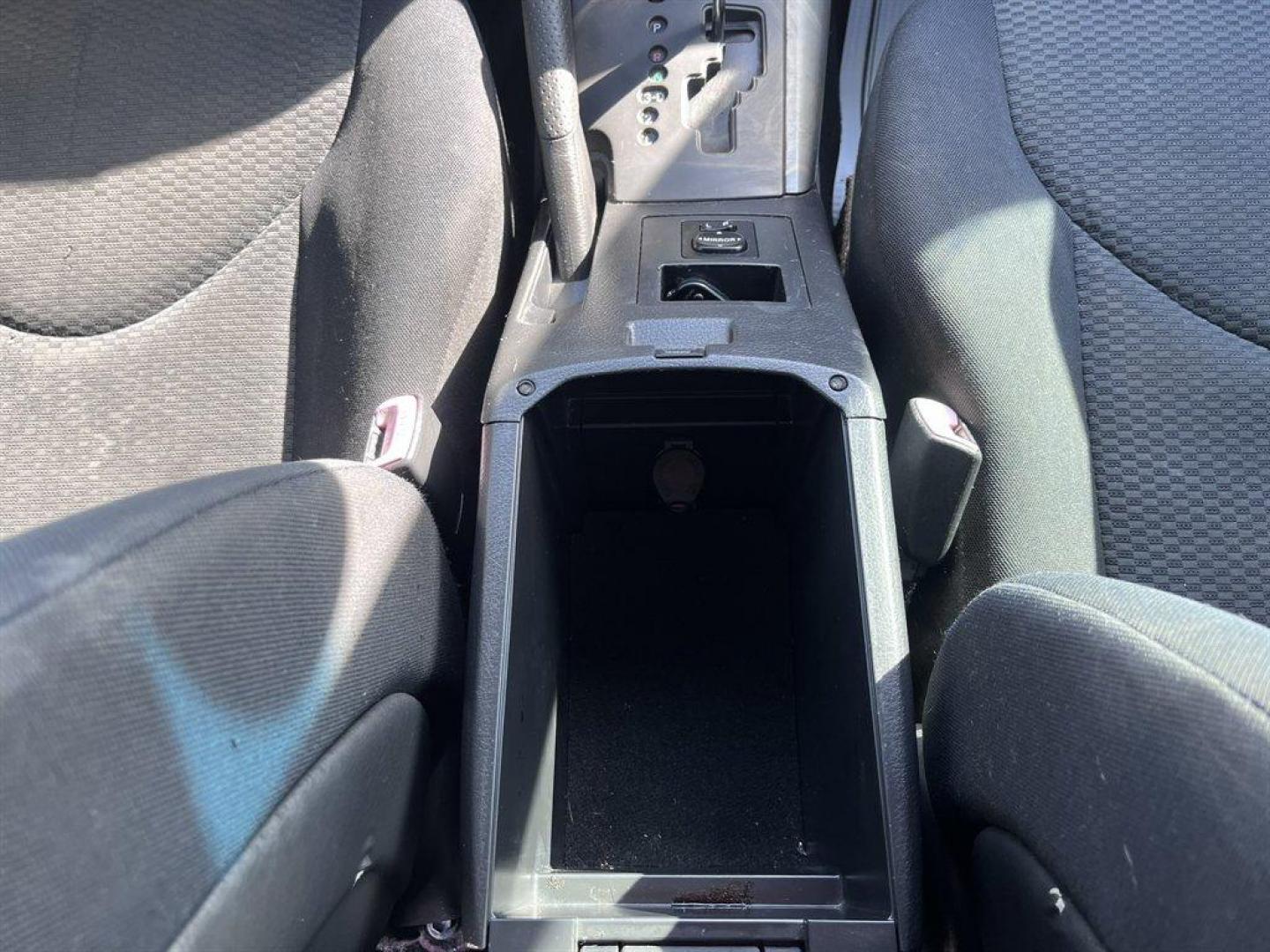 2006 Silver /Grey Toyota RAV4 (JTMZD32V866) with an 2.4l I-4 SFI Dohc 2.4l engine, Auto transmission, located at 745 East Steele Rd., West Columbia, SC, 29170, (803) 755-9148, 33.927212, -81.148483 - Special Internet Price! 2006 Toyota RAV4 with AM/FM radio, Cruise control, Manual air conditioning, Keyless entry, Cloth interior, Powered windows, Powered door locks, Plus more! - Photo#14