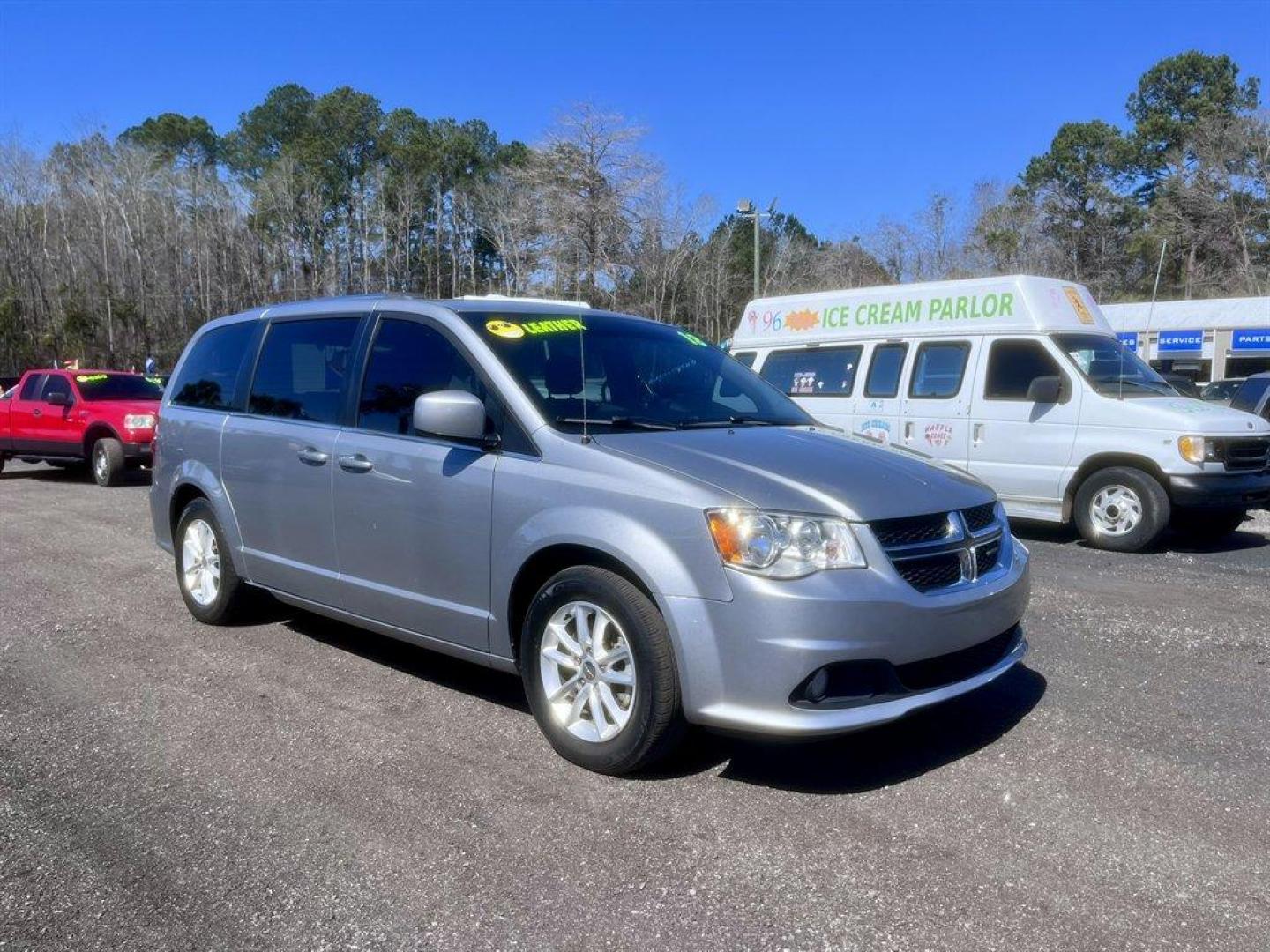 2018 Silver /Black Dodge Grand Caravan (2C4RDGCG9JR) with an 3.6l V6 MPI Dohc VVT Flex engine, Automatic transmission, located at 745 East Steele Rd., West Columbia, SC, 29170, (803) 755-9148, 33.927212, -81.148483 - Special Internet Price! 2018 Dodge Grand Caravan with AM/FM, Backup camera, Cruise control, 3rd row seating, Leather interior, Powered rear slinding doors, Keyless entry, Powered door locks, Powered windows, Plus more! - Photo#2