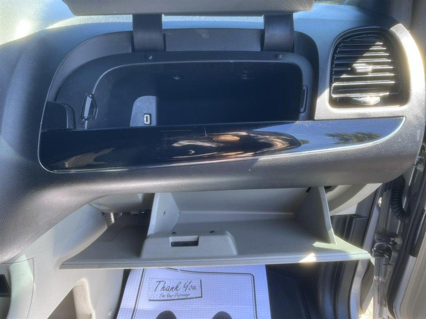 2018 Silver /Black Dodge Grand Caravan (2C4RDGCG9JR) with an 3.6l V6 MPI Dohc VVT Flex engine, Automatic transmission, located at 745 East Steele Rd., West Columbia, SC, 29170, (803) 755-9148, 33.927212, -81.148483 - Special Internet Price! 2018 Dodge Grand Caravan with AM/FM, Backup camera, Cruise control, 3rd row seating, Leather interior, Powered rear slinding doors, Keyless entry, Powered door locks, Powered windows, Plus more! - Photo#27