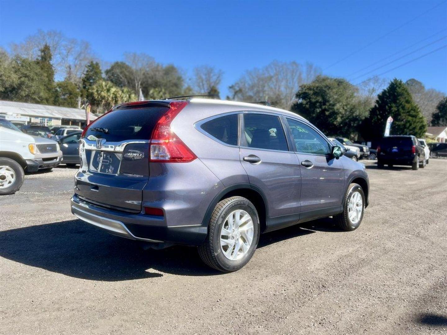 2015 Grey /Grey Honda CR-V (5J6RM4H55FL) with an 2.4l I-4 MPI Dohc 2.4l engine, Automatic transmission, located at 745 East Steele Rd., West Columbia, SC, 29170, (803) 755-9148, 33.927212, -81.148483 - Special Internet Price! 2015 Honda CR-V with AM/FM radio, Cruise control, Backup camera, Sunroof, Keyless entry, Push to start, Cloth interior, Powered windows, Powered door locks, Plus more! - Photo#3