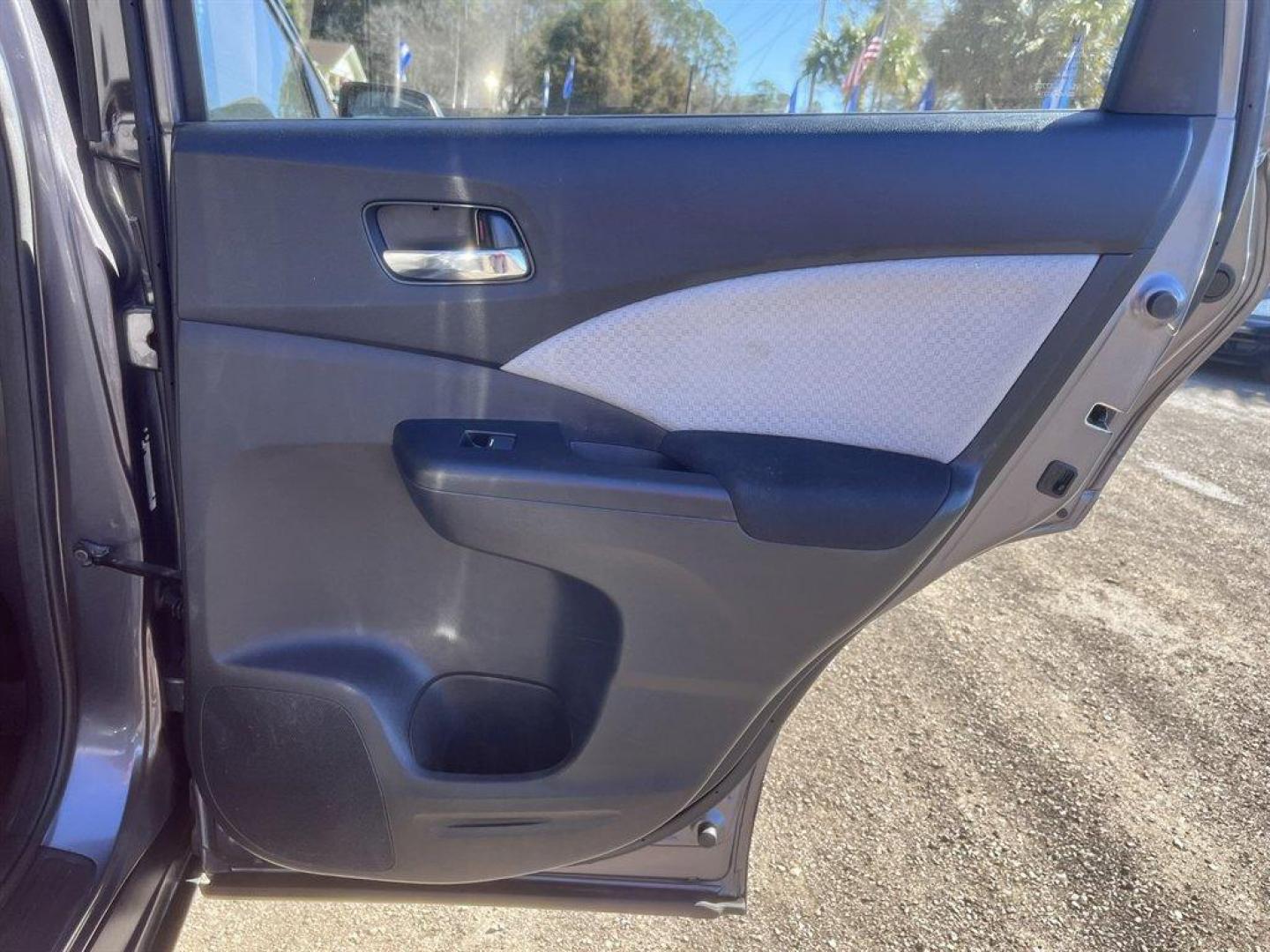 2015 Grey /Grey Honda CR-V (5J6RM4H55FL) with an 2.4l I-4 MPI Dohc 2.4l engine, Automatic transmission, located at 745 East Steele Rd., West Columbia, SC, 29170, (803) 755-9148, 33.927212, -81.148483 - Special Internet Price! 2015 Honda CR-V with AM/FM radio, Cruise control, Backup camera, Sunroof, Keyless entry, Push to start, Cloth interior, Powered windows, Powered door locks, Plus more! - Photo#23