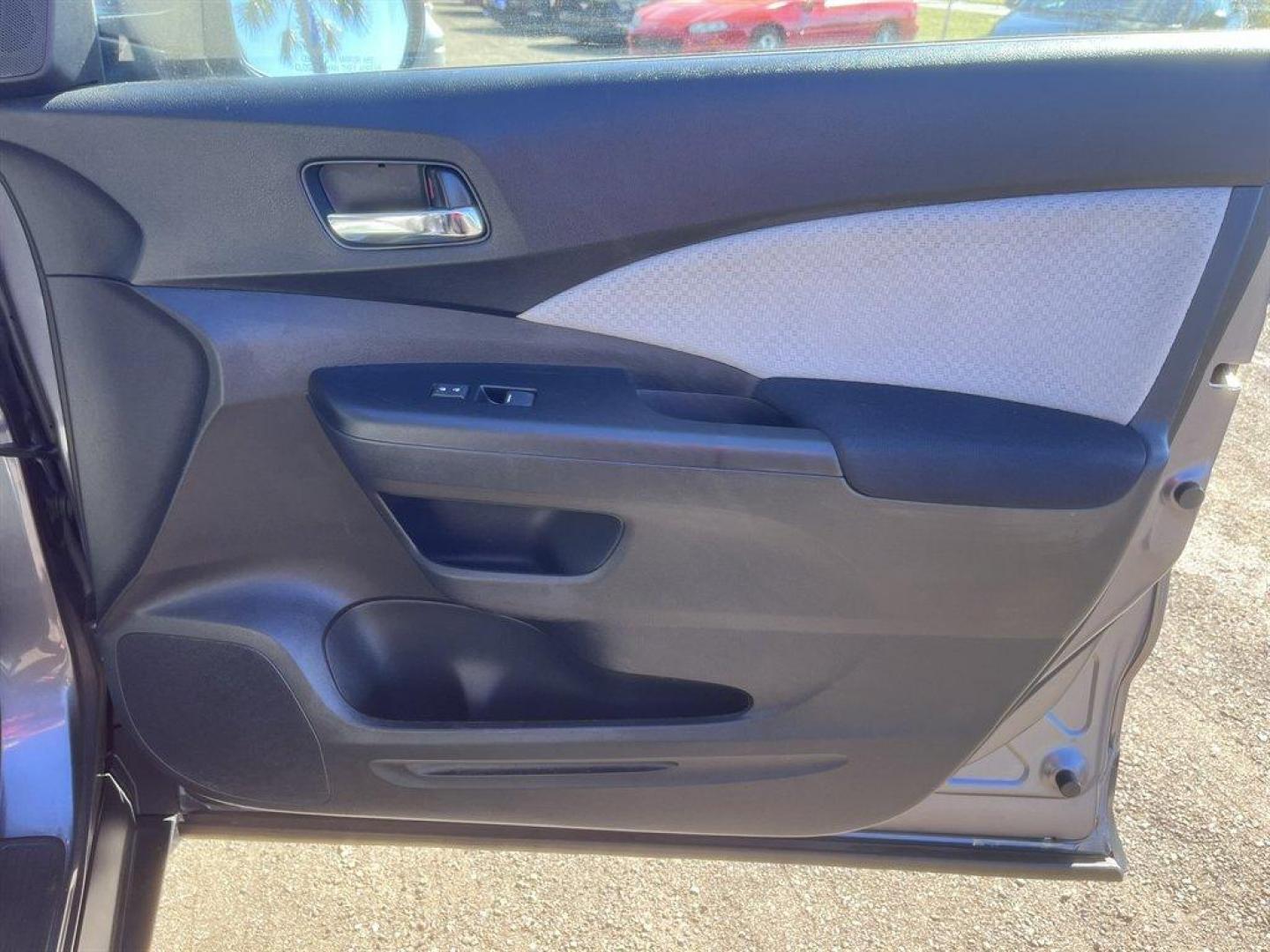 2015 Grey /Grey Honda CR-V (5J6RM4H55FL) with an 2.4l I-4 MPI Dohc 2.4l engine, Automatic transmission, located at 745 East Steele Rd., West Columbia, SC, 29170, (803) 755-9148, 33.927212, -81.148483 - Special Internet Price! 2015 Honda CR-V with AM/FM radio, Cruise control, Backup camera, Sunroof, Keyless entry, Push to start, Cloth interior, Powered windows, Powered door locks, Plus more! - Photo#25