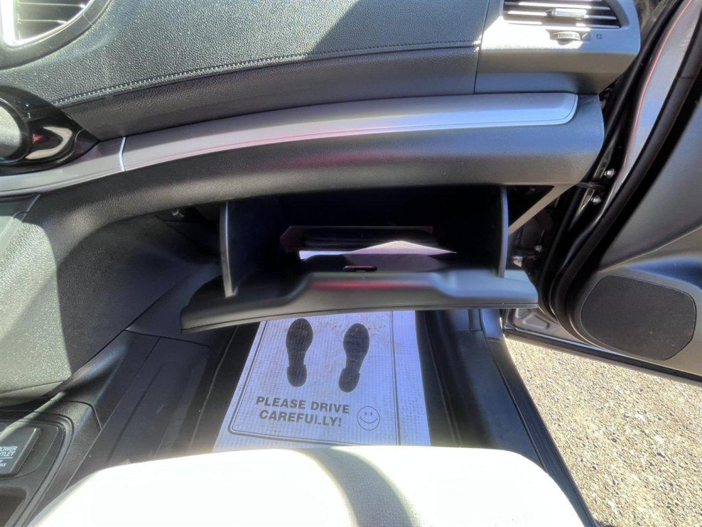 2015 Grey /Grey Honda CR-V (5J6RM4H55FL) with an 2.4l I-4 MPI Dohc 2.4l engine, Automatic transmission, located at 745 East Steele Rd., West Columbia, SC, 29170, (803) 755-9148, 33.927212, -81.148483 - Special Internet Price! 2015 Honda CR-V with AM/FM radio, Cruise control, Backup camera, Sunroof, Keyless entry, Push to start, Cloth interior, Powered windows, Powered door locks, Plus more! - Photo#28