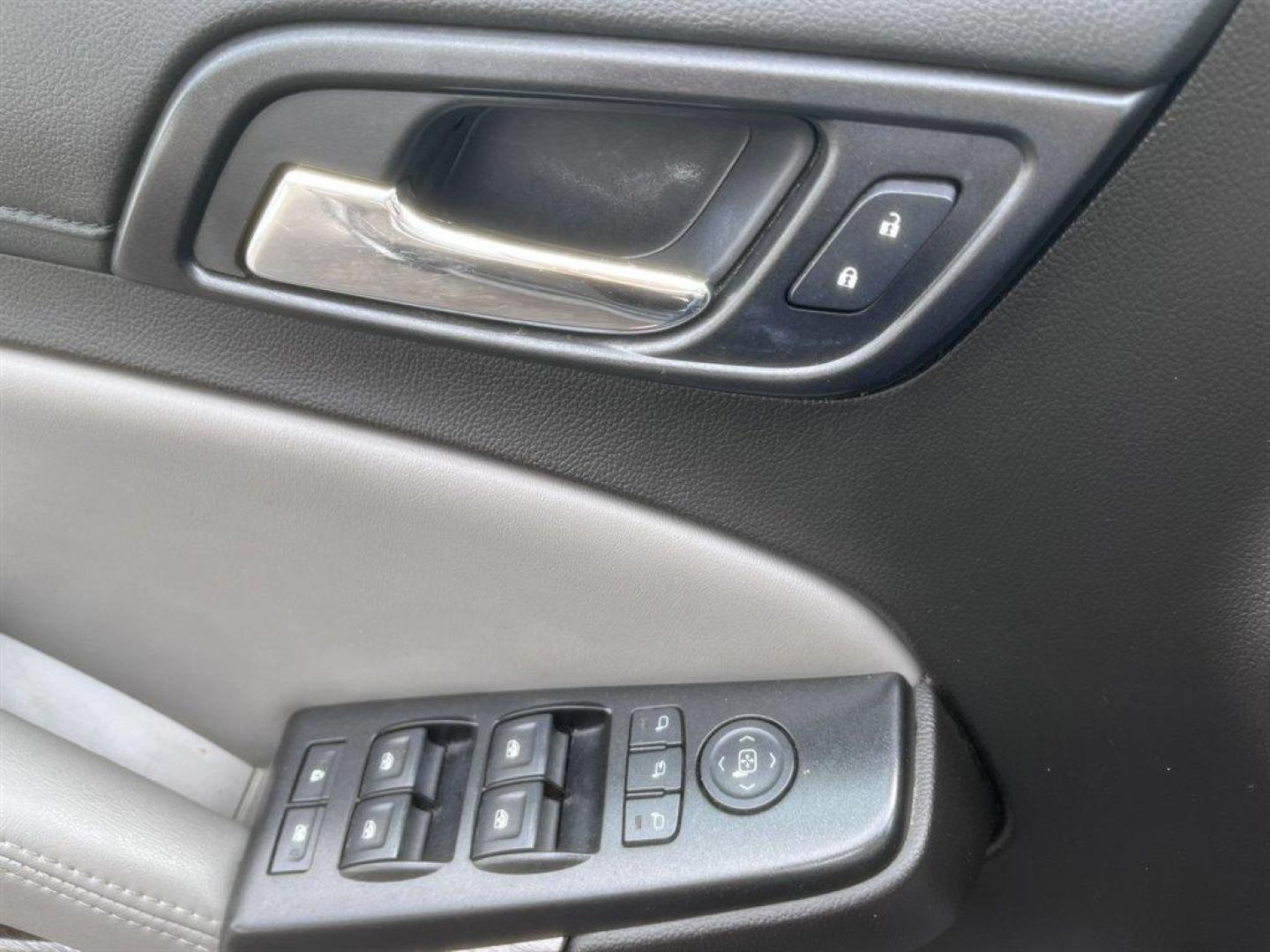 2017 Black /Grey Chevrolet Suburban (1GNSCHKC0HR) with an 5.3l V8 DI VVT Flex 5.3l engine, Automatic transmission, located at 745 East Steele Rd., West Columbia, SC, 29170, (803) 755-9148, 33.927212, -81.148483 - Special Internet Price! 2017 Chevrolet Suburban LT with AM/FM radio, Bluetooth, Backup camera, Sunroof, Push to start, Keyless entry, Leather interior, Heated seats, Rear entertainment, 3rd row seating, Powered windows, Powered door locks, Plus more! - Photo#22