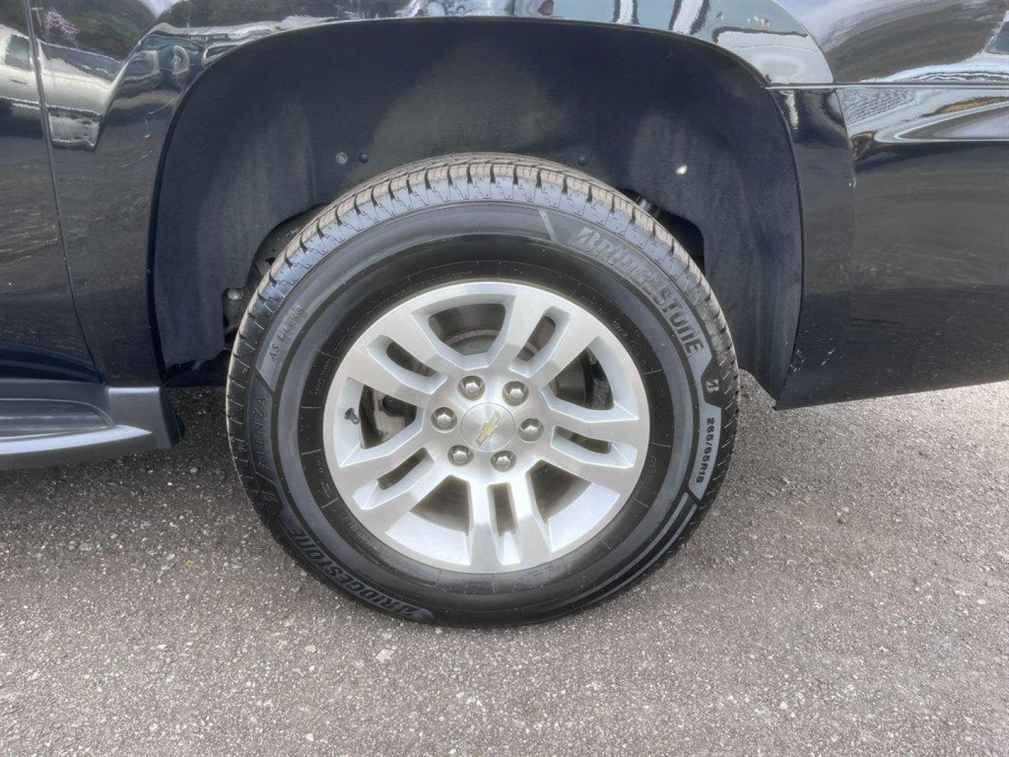 2017 Black /Grey Chevrolet Suburban (1GNSCHKC0HR) with an 5.3l V8 DI VVT Flex 5.3l engine, Automatic transmission, located at 745 East Steele Rd., West Columbia, SC, 29170, (803) 755-9148, 33.927212, -81.148483 - Special Internet Price! 2017 Chevrolet Suburban LT with AM/FM radio, Bluetooth, Backup camera, Sunroof, Push to start, Keyless entry, Leather interior, Heated seats, Rear entertainment, 3rd row seating, Powered windows, Powered door locks, Plus more! - Photo#44