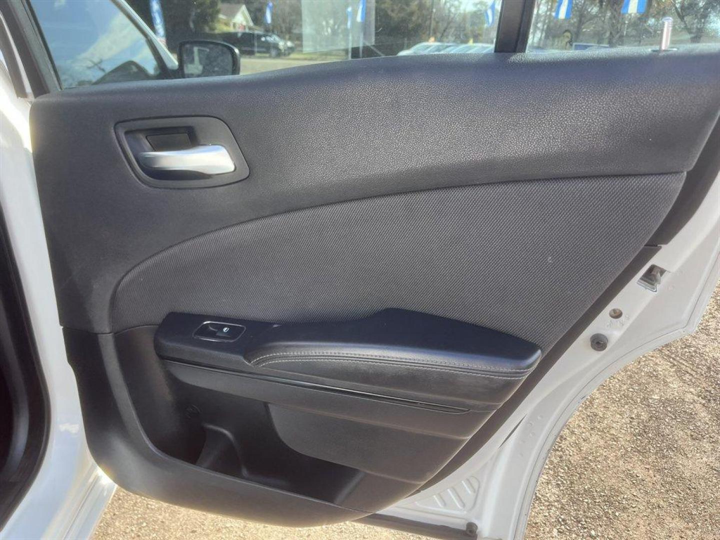 2018 White /Black Dodge Charger (2C3CDXBG4JH) with an 3.6l V6 MPI Dohc VVT Flex engine, Automatic transmission, located at 745 East Steele Rd., West Columbia, SC, 29170, (803) 755-9148, 33.927212, -81.148483 - Special Internet Price! 2018 Dodge Charger with AM/FM, Bluetooth, Backup camera, Cruise control, Keyless entry, Pus to start, Cloth interior, Powered driver seat, Powered windows, Powered door locks, Plus more! - Photo#23