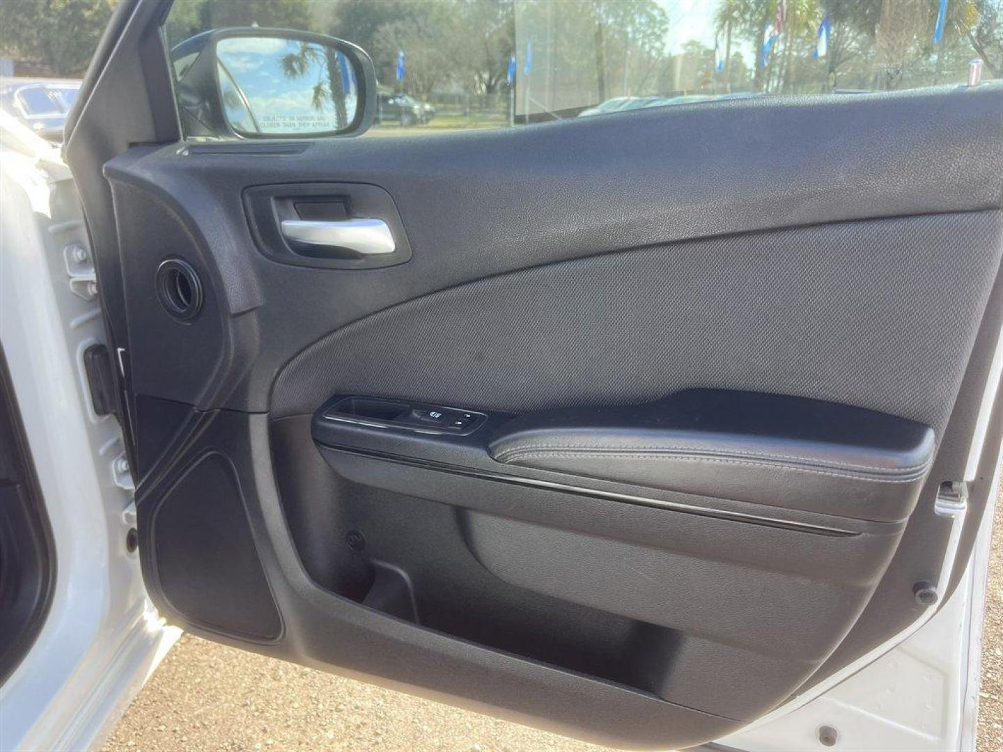 2018 White /Black Dodge Charger (2C3CDXBG4JH) with an 3.6l V6 MPI Dohc VVT Flex engine, Automatic transmission, located at 745 East Steele Rd., West Columbia, SC, 29170, (803) 755-9148, 33.927212, -81.148483 - Special Internet Price! 2018 Dodge Charger with AM/FM, Bluetooth, Backup camera, Cruise control, Keyless entry, Pus to start, Cloth interior, Powered driver seat, Powered windows, Powered door locks, Plus more! - Photo#25