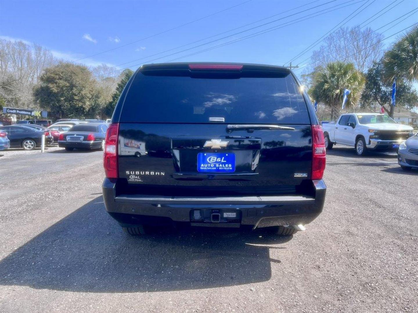 2008 Black /Black Chevrolet Suburban (3GNFC16078G) with an 5.3l V8 SFI Flex 5.3l engine, Automatic transmission, located at 745 East Steele Rd., West Columbia, SC, 29170, (803) 755-9148, 33.927212, -81.148483 - Special Internet Price! 2008 Chevrolet Suburban LTZ with AM/FM radio, Bluetooth, Backup camera, Navigation, Cruise control, Sunroof, Keyless entry, Leather interior, Powered front seats, Heated seats, Rear entertainment, 3rd row seating, Powered windows, Powered liftgate, Powered door locks, Plus mo - Photo#4