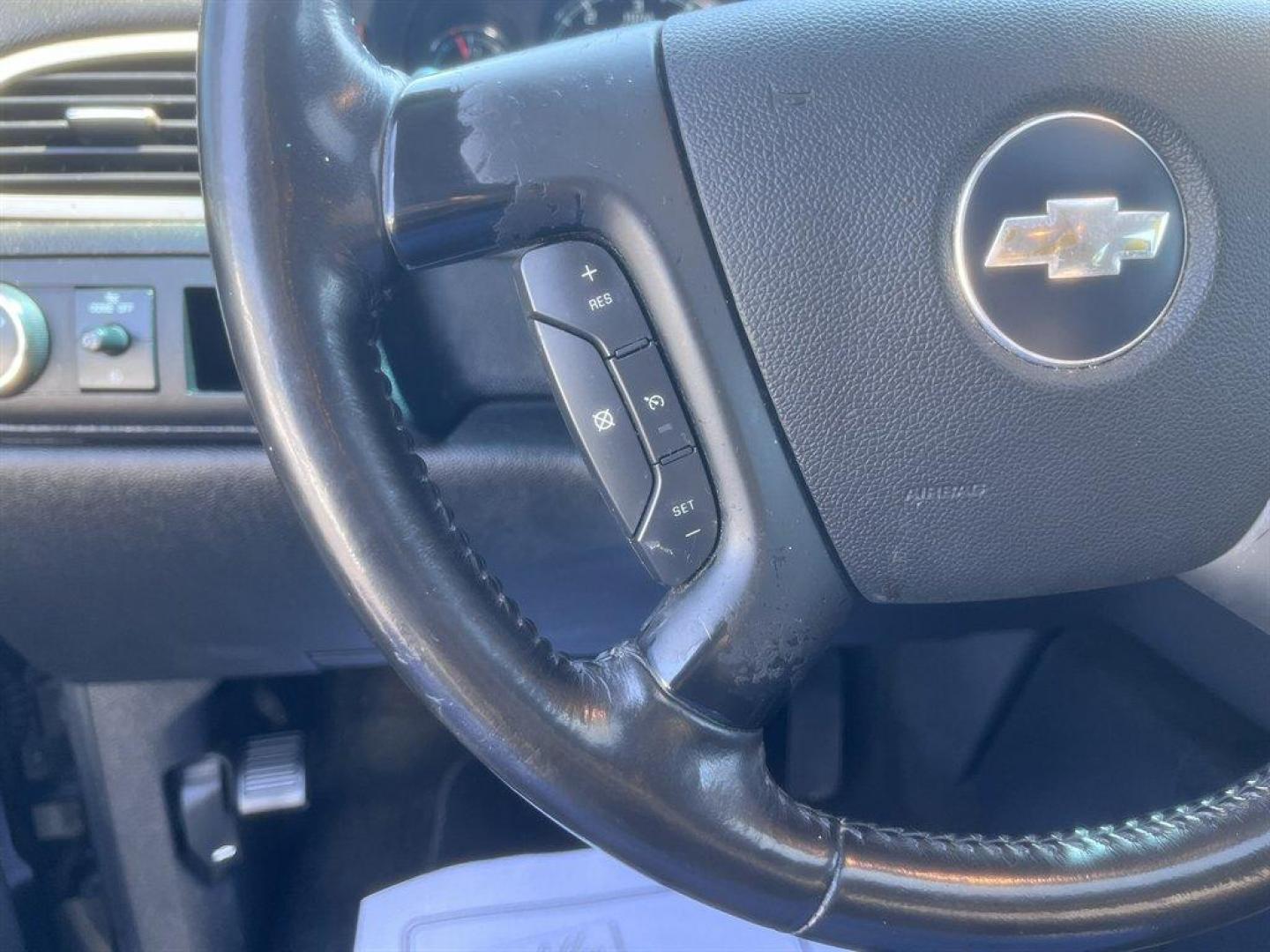 2008 Black /Black Chevrolet Suburban (3GNFC16078G) with an 5.3l V8 SFI Flex 5.3l engine, Automatic transmission, located at 745 East Steele Rd., West Columbia, SC, 29170, (803) 755-9148, 33.927212, -81.148483 - Special Internet Price! 2008 Chevrolet Suburban LTZ with AM/FM radio, Bluetooth, Backup camera, Navigation, Cruise control, Sunroof, Keyless entry, Leather interior, Powered front seats, Heated seats, Rear entertainment, 3rd row seating, Powered windows, Powered liftgate, Powered door locks, Plus mo - Photo#8