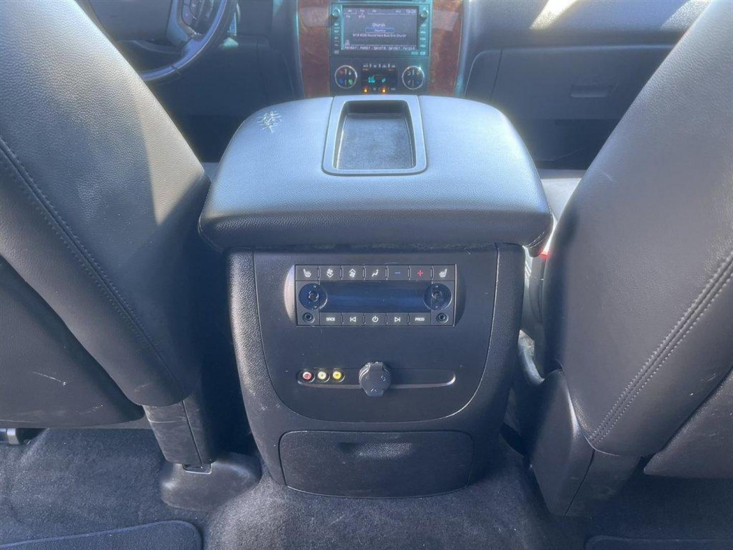 2008 Black /Black Chevrolet Suburban (3GNFC16078G) with an 5.3l V8 SFI Flex 5.3l engine, Automatic transmission, located at 745 East Steele Rd., West Columbia, SC, 29170, (803) 755-9148, 33.927212, -81.148483 - Special Internet Price! 2008 Chevrolet Suburban LTZ with AM/FM radio, Bluetooth, Backup camera, Navigation, Cruise control, Sunroof, Keyless entry, Leather interior, Powered front seats, Heated seats, Rear entertainment, 3rd row seating, Powered windows, Powered liftgate, Powered door locks, Plus mo - Photo#26