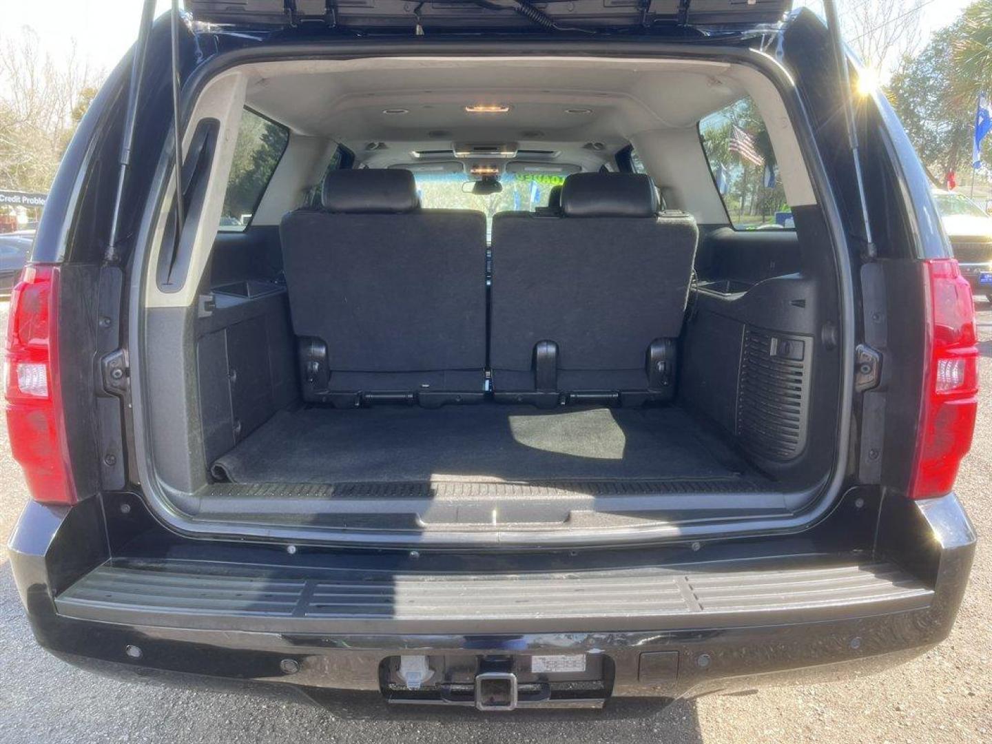 2008 Black /Black Chevrolet Suburban (3GNFC16078G) with an 5.3l V8 SFI Flex 5.3l engine, Automatic transmission, located at 745 East Steele Rd., West Columbia, SC, 29170, (803) 755-9148, 33.927212, -81.148483 - Special Internet Price! 2008 Chevrolet Suburban LTZ with AM/FM radio, Bluetooth, Backup camera, Navigation, Cruise control, Sunroof, Keyless entry, Leather interior, Powered front seats, Heated seats, Rear entertainment, 3rd row seating, Powered windows, Powered liftgate, Powered door locks, Plus mo - Photo#34