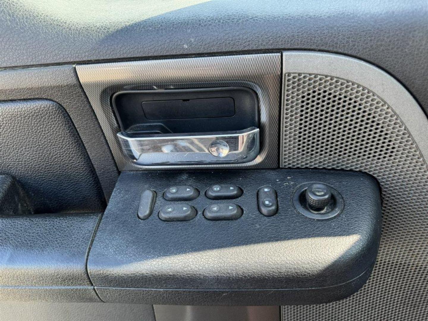 2005 Black /Black Ford F150 (1FTPW14535K) with an 5.4l V8 EFI Sohc 5.4l engine, Automatic transmission, located at 745 East Steele Rd., West Columbia, SC, 29170, (803) 755-9148, 33.927212, -81.148483 - Photo#15