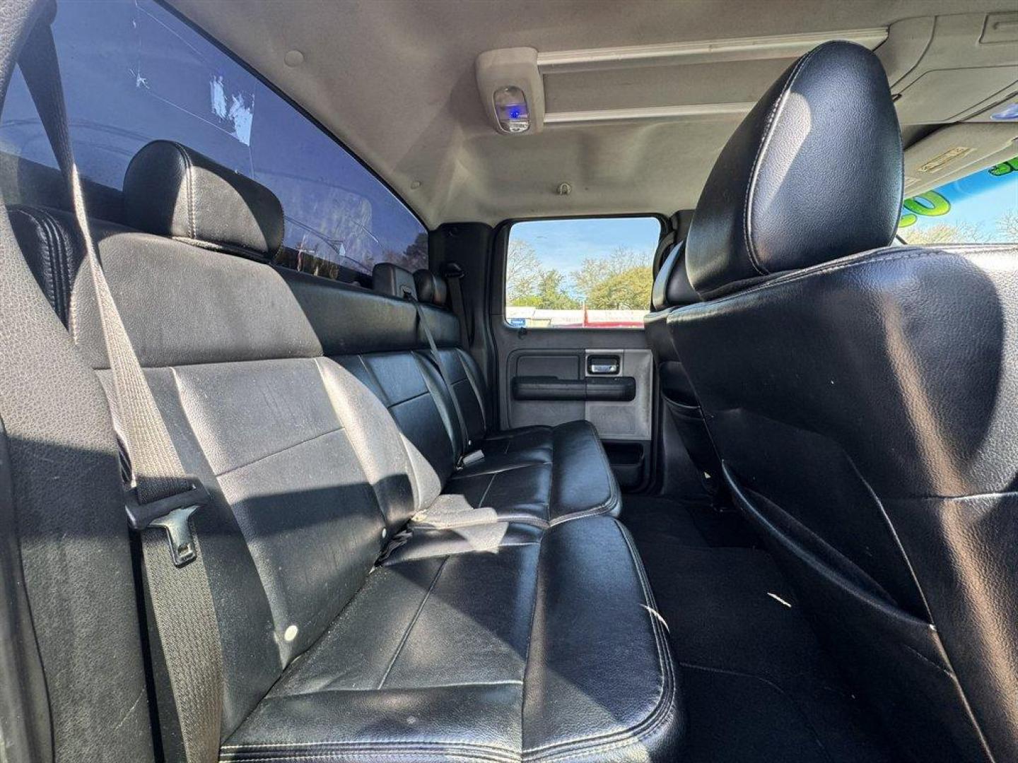 2005 Black /Black Ford F150 (1FTPW14535K) with an 5.4l V8 EFI Sohc 5.4l engine, Automatic transmission, located at 745 East Steele Rd., West Columbia, SC, 29170, (803) 755-9148, 33.927212, -81.148483 - Photo#20