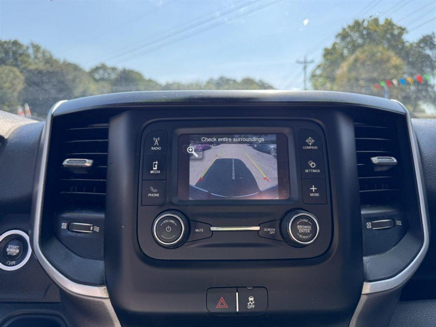 2019 White /Grey Ram 2500 (3C6UR5JL3KG) with an 6.7l I-6 FI Tdsl HO 6.7l engine, Automatic transmission, located at 745 East Steele Rd., West Columbia, SC, 29170, (803) 755-9148, 33.927212, -81.148483 - Special Internet Price! 2019 RAM 2500 - Photo#13