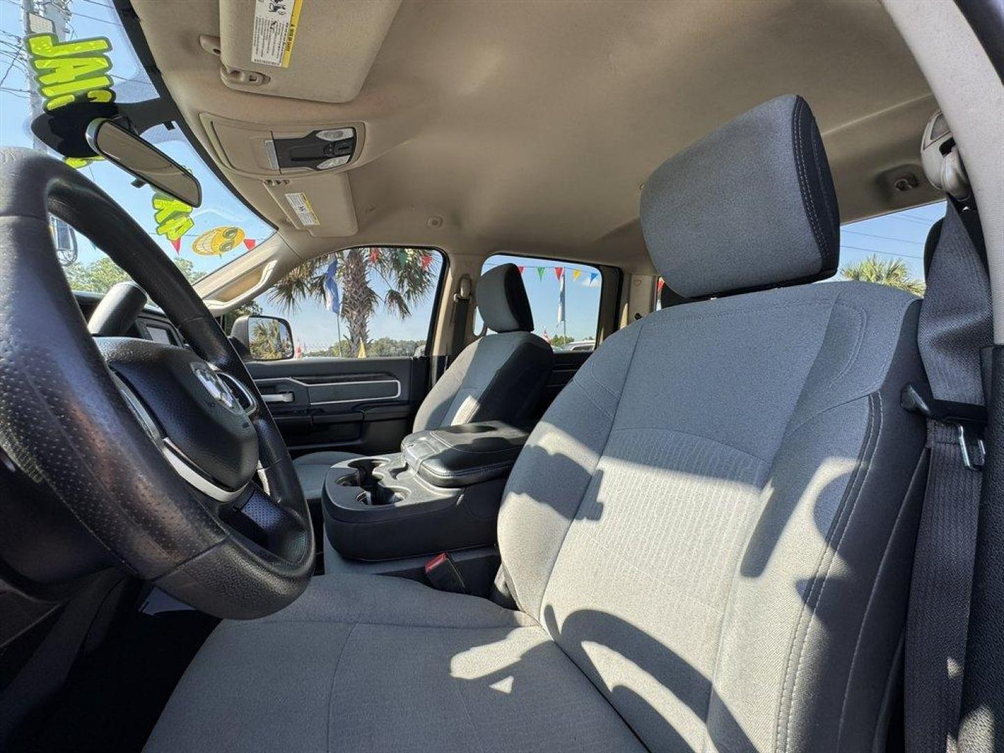 2019 White /Grey Ram 2500 (3C6UR5JL3KG) with an 6.7l I-6 FI Tdsl HO 6.7l engine, Automatic transmission, located at 745 East Steele Rd., West Columbia, SC, 29170, (803) 755-9148, 33.927212, -81.148483 - Special Internet Price! 2019 RAM 2500 - Photo#20