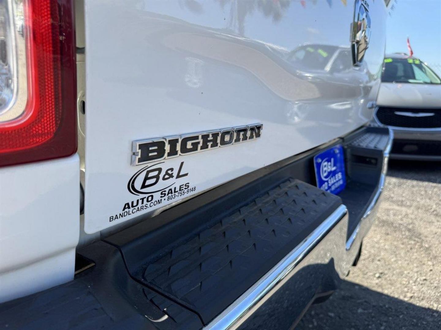 2019 White /Grey Ram 2500 (3C6UR5JL3KG) with an 6.7l I-6 FI Tdsl HO 6.7l engine, Automatic transmission, located at 745 East Steele Rd., West Columbia, SC, 29170, (803) 755-9148, 33.927212, -81.148483 - Special Internet Price! 2019 RAM 2500 - Photo#31