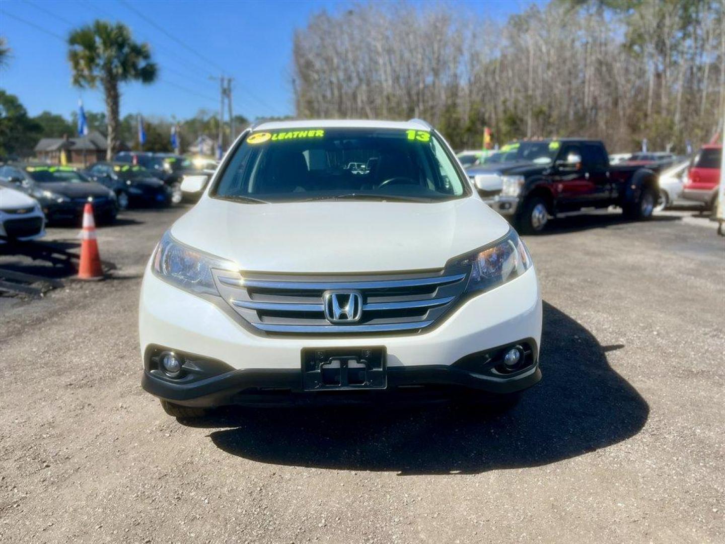 2013 White /Black Honda CR-V (5J6RM4H72DL) with an 2.4l I-4 MPI Dohc 2.4l engine, Automatic transmission, located at 745 East Steele Rd., West Columbia, SC, 29170, (803) 755-9148, 33.927212, -81.148483 - Special Internet Price! 2013 Honda CR-V with AM/FM radio, Bluetooth, Backup camera, Cruise control, Keyless entry, Sunroof, Leather interior, Powered windows, Powered door locks, Plus more! - Photo#1