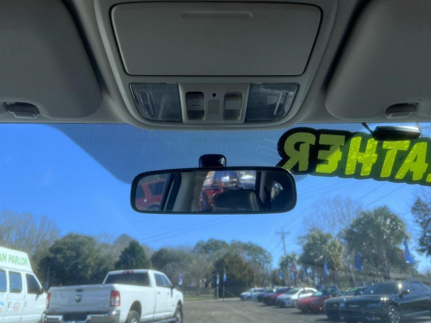 2013 White /Black Honda CR-V (5J6RM4H72DL) with an 2.4l I-4 MPI Dohc 2.4l engine, Automatic transmission, located at 745 East Steele Rd., West Columbia, SC, 29170, (803) 755-9148, 33.927212, -81.148483 - Special Internet Price! 2013 Honda CR-V with AM/FM radio, Bluetooth, Backup camera, Cruise control, Keyless entry, Sunroof, Leather interior, Powered windows, Powered door locks, Plus more! - Photo#18