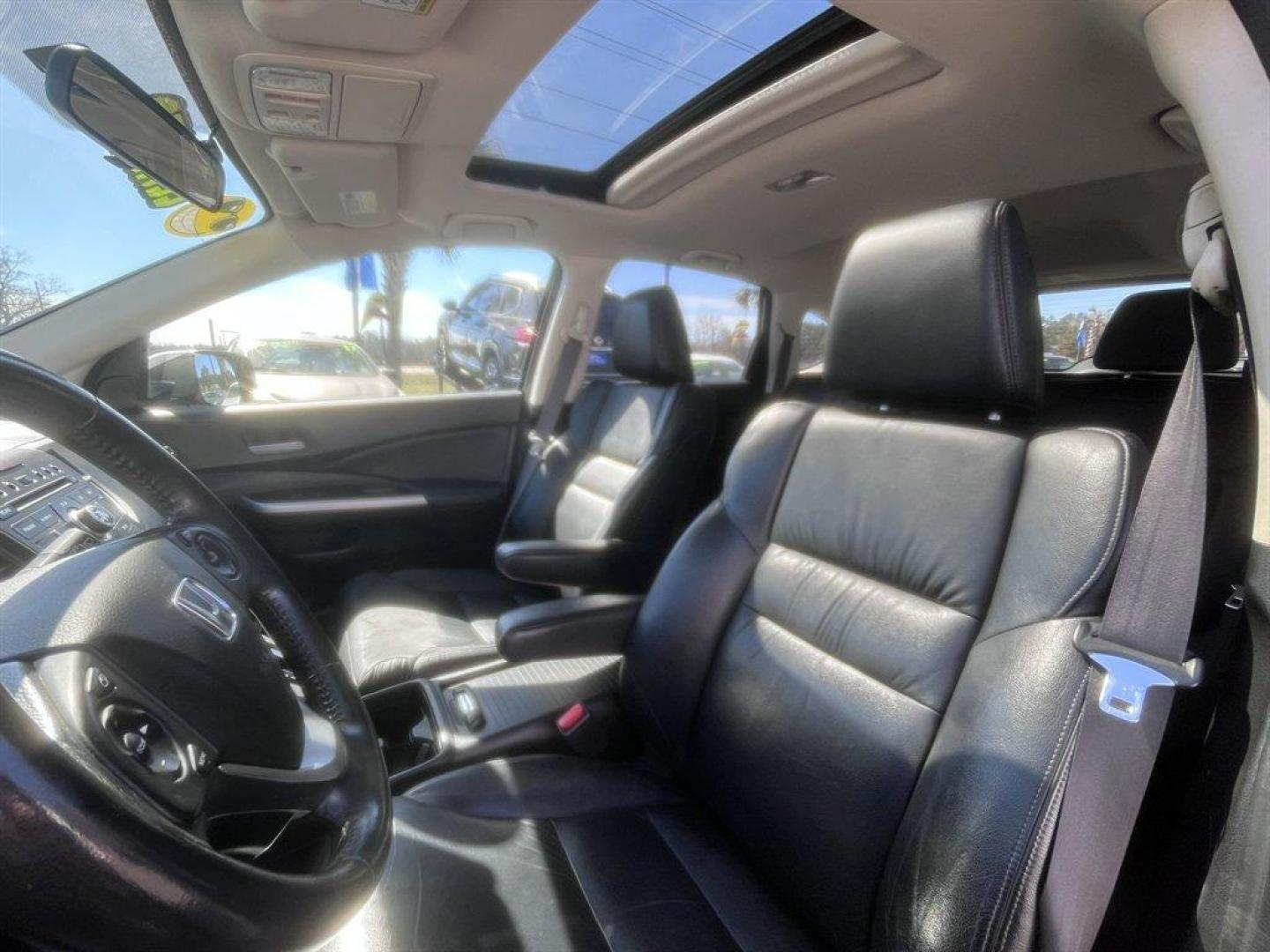 2013 White /Black Honda CR-V (5J6RM4H72DL) with an 2.4l I-4 MPI Dohc 2.4l engine, Automatic transmission, located at 745 East Steele Rd., West Columbia, SC, 29170, (803) 755-9148, 33.927212, -81.148483 - Special Internet Price! 2013 Honda CR-V with AM/FM radio, Bluetooth, Backup camera, Cruise control, Keyless entry, Sunroof, Leather interior, Powered windows, Powered door locks, Plus more! - Photo#23