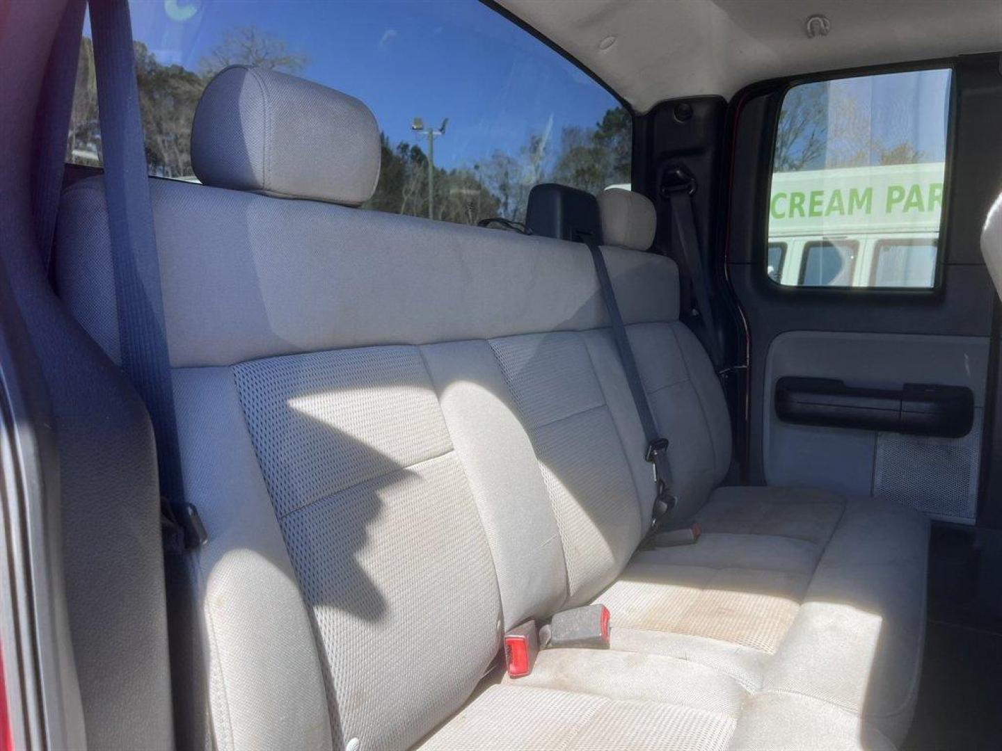 2005 Red /Grey Ford F150 (1FTPX14525N) with an 5.4l V8 EFI Sohc 5.4l engine, Automatic transmission, located at 745 East Steele Rd., West Columbia, SC, 29170, (803) 755-9148, 33.927212, -81.148483 - Special Internet Price! 2005 Ford F150 with AM/FM radio, Cruise control, Cloth interior, Manual air conditioning, 4X4, Powered windows, Powered door locks, Plus more! - Photo#25