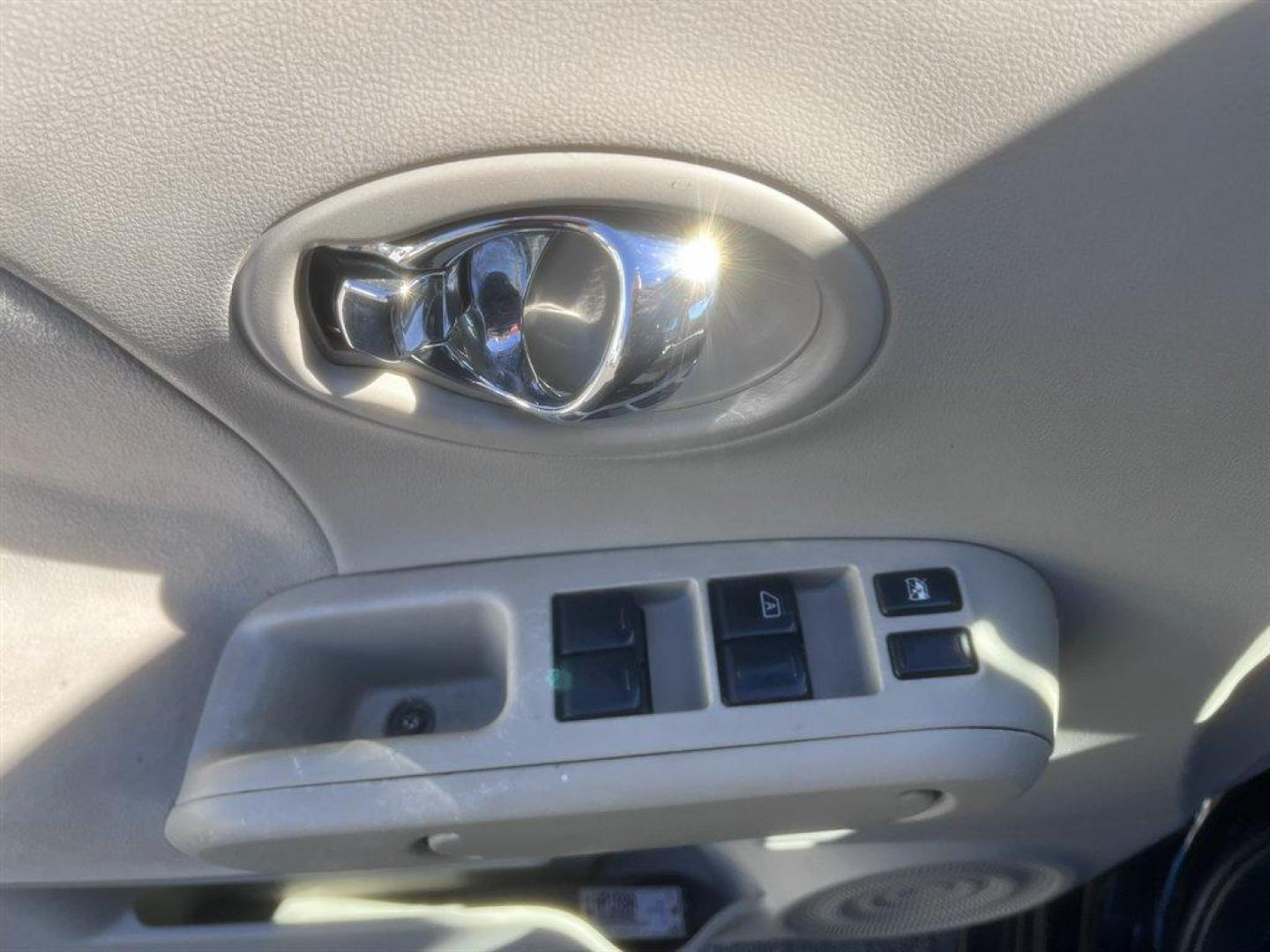 2009 Black /Grey Nissan Cube (JN8AZ28RX9T) with an 1.8l I-4 DI Dohc 1.8l engine, Automatic transmission, located at 745 East Steele Rd., West Columbia, SC, 29170, (803) 755-9148, 33.927212, -81.148483 - Special Internet Price! 2009 Nissan Cube with AM/FM radio, Cruise control, Manaual air conditioning, Cloth interior, Powered windows, Powered door locks, Plus more! - Photo#15