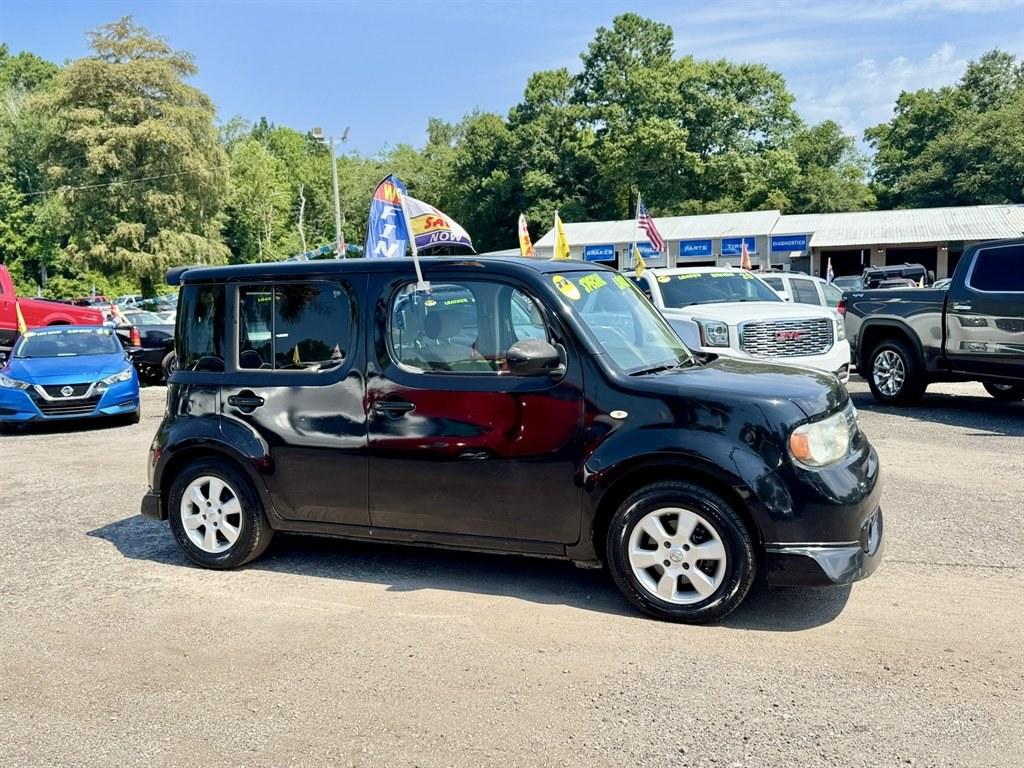 2009 Black /Grey Nissan Cube (JN8AZ28RX9T) with an 1.8l I-4 DI Dohc 1.8l engine, Automatic transmission, located at 745 East Steele Rd., West Columbia, SC, 29170, (803) 755-9148, 33.927212, -81.148483- Photo#2