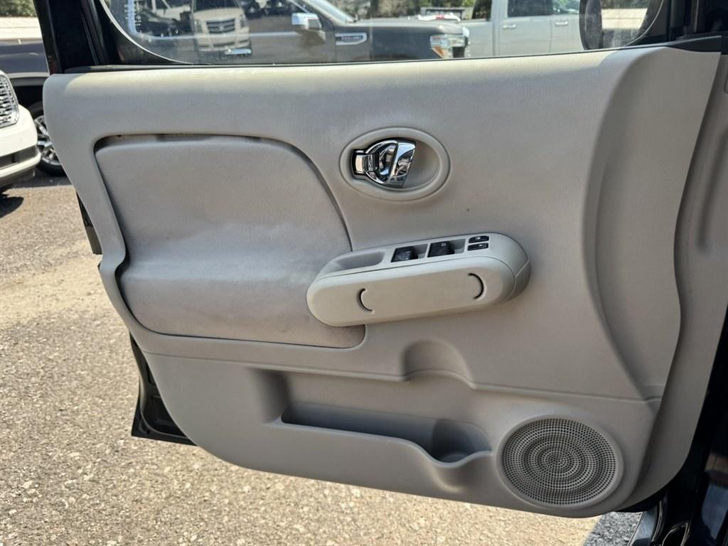 2009 Black /Grey Nissan Cube (JN8AZ28RX9T) with an 1.8l I-4 DI Dohc 1.8l engine, Automatic transmission, located at 745 East Steele Rd., West Columbia, SC, 29170, (803) 755-9148, 33.927212, -81.148483- Photo#13