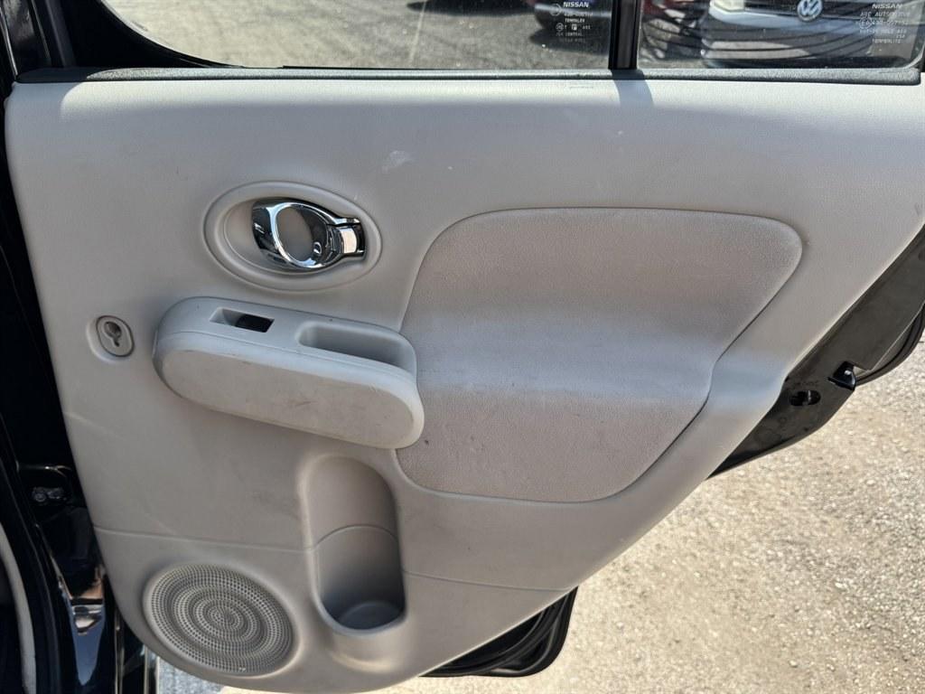 2009 Black /Grey Nissan Cube (JN8AZ28RX9T) with an 1.8l I-4 DI Dohc 1.8l engine, Automatic transmission, located at 745 East Steele Rd., West Columbia, SC, 29170, (803) 755-9148, 33.927212, -81.148483- Photo#18