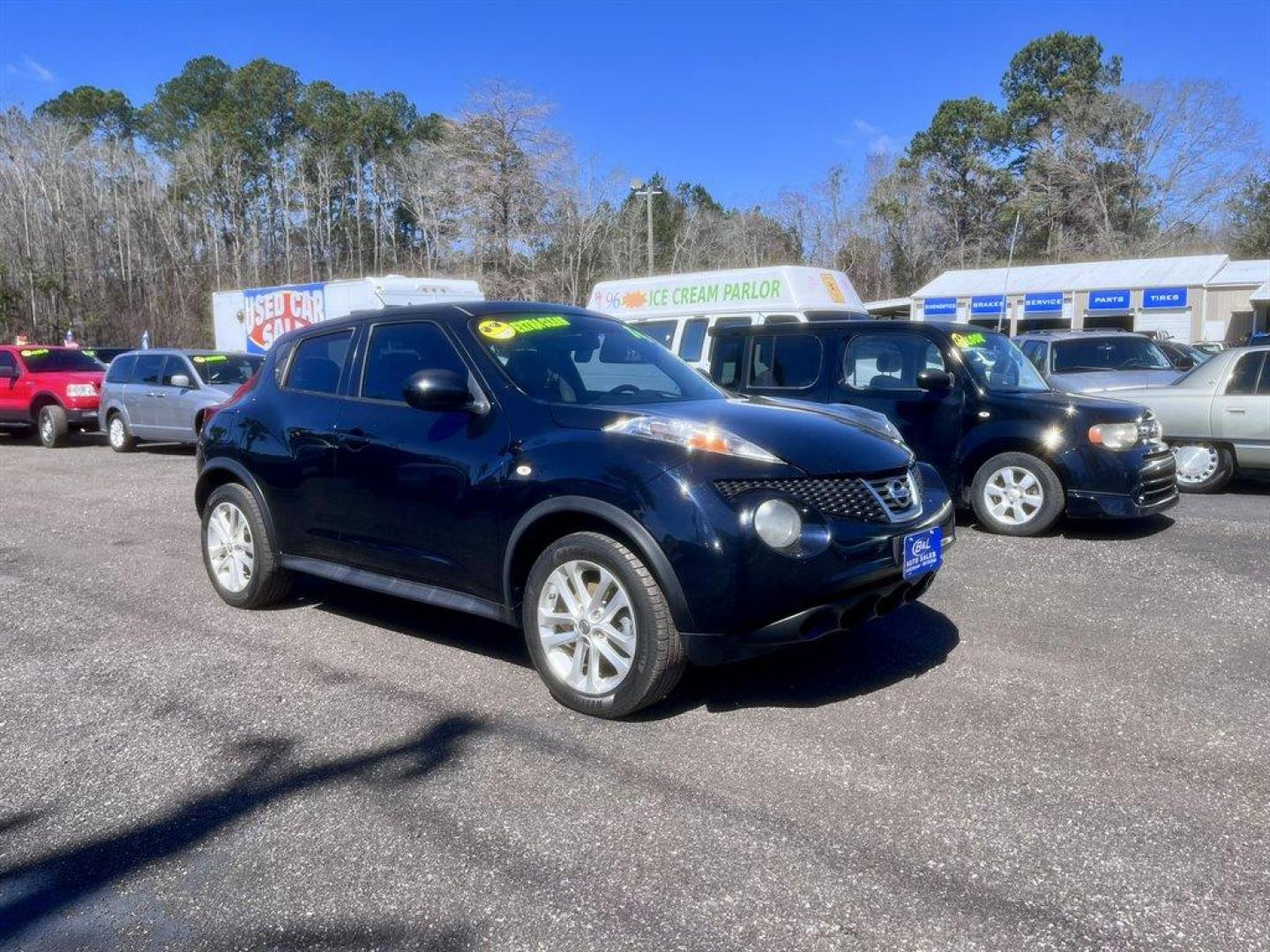 2014 Black /Black Nissan Juke (JN8AF5MV3ET) with an 1.6l I-4 DI Dohc T/C 1.6l engine, Automatic transmission, located at 745 East Steele Rd., West Columbia, SC, 29170, (803) 755-9148, 33.927212, -81.148483 - Special Internet Price! 2014 Nissan Juke with AM/FM radio, Backup camera, Navigation, Cruise control, Sunroof, Cloth interior. Powered windows, Powered door locks, Plus more! - Photo#2