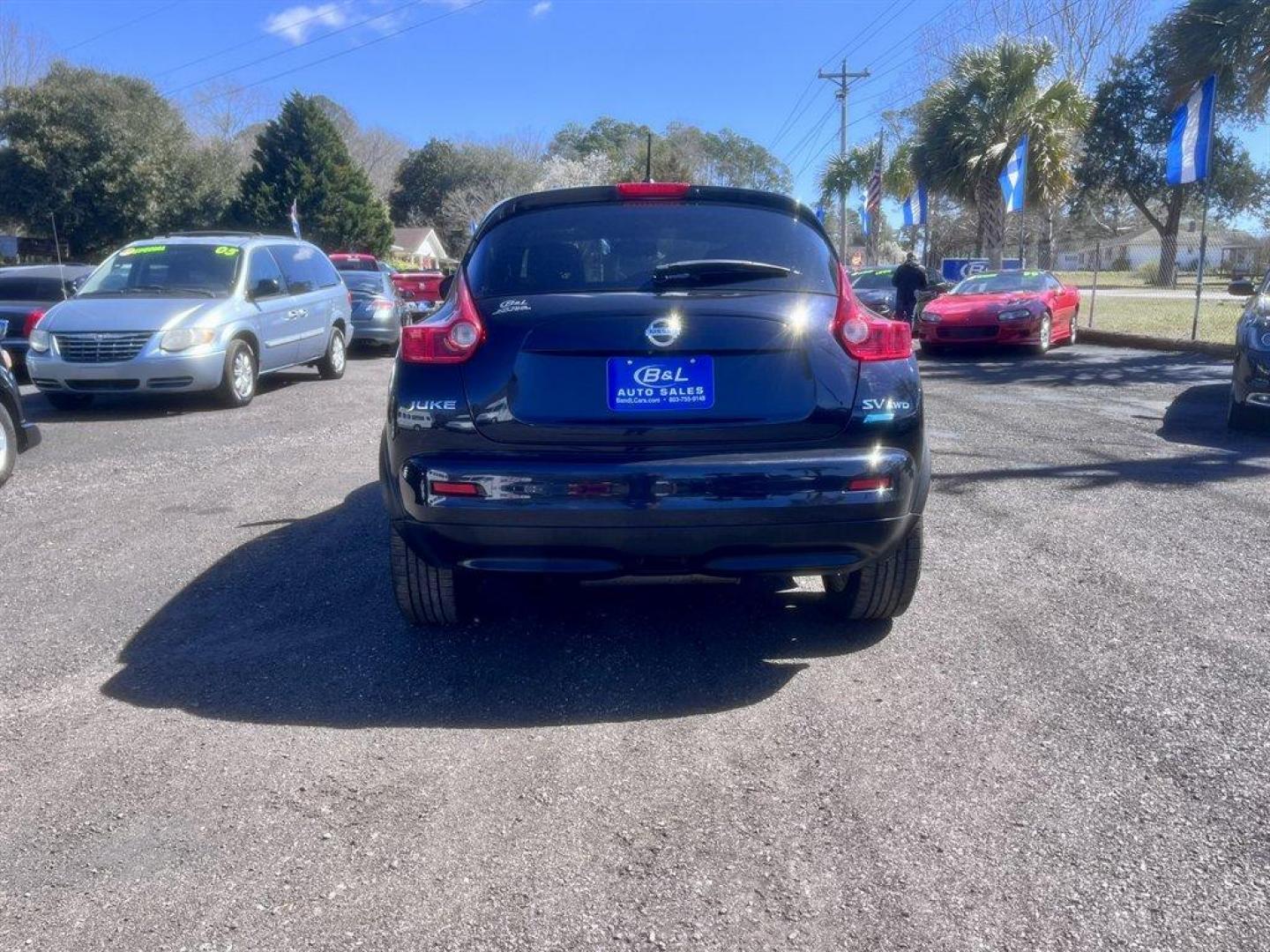2014 Black /Black Nissan Juke (JN8AF5MV3ET) with an 1.6l I-4 DI Dohc T/C 1.6l engine, Automatic transmission, located at 745 East Steele Rd., West Columbia, SC, 29170, (803) 755-9148, 33.927212, -81.148483 - Special Internet Price! 2014 Nissan Juke with AM/FM radio, Backup camera, Navigation, Cruise control, Sunroof, Cloth interior. Powered windows, Powered door locks, Plus more! - Photo#4