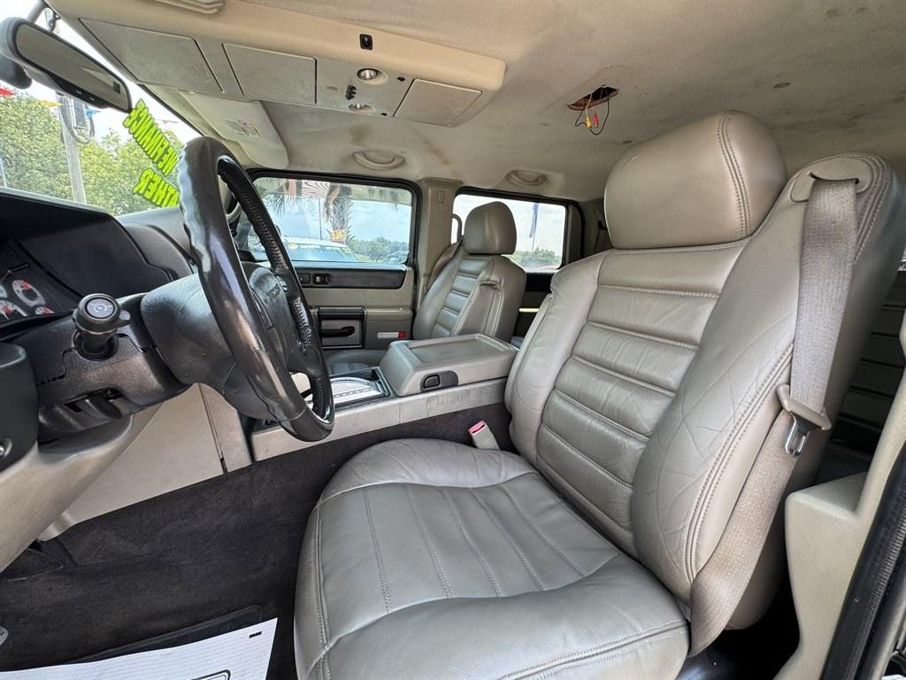 2003 Black /Black Hummer H2 (5GRGN23U53H) with an 6.0l V8 SFI 6.0l engine, Automatic transmission, located at 745 East Steele Rd., West Columbia, SC, 29170, (803) 755-9148, 33.927212, -81.148483- Photo#18