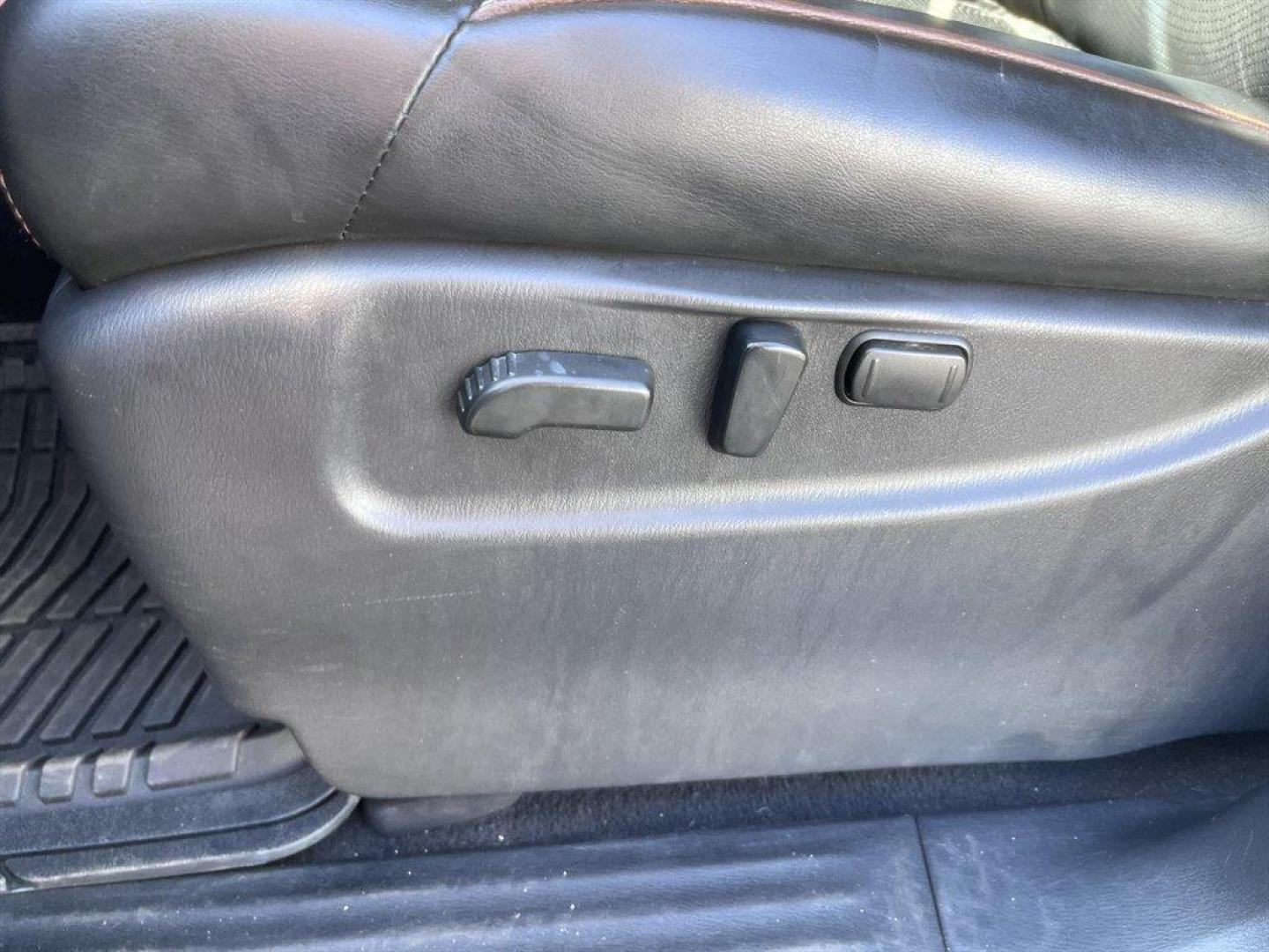 2017 Silver /Black Nissan Armada (JN8AY2NC5H9) with an 5.6l V8 MPI Dohc 5.6l engine, Automatic transmission, located at 745 East Steele Rd., West Columbia, SC, 29170, (803) 755-9148, 33.927212, -81.148483 - Special Internet Price! 2017 Nissan Armada Platinum with AM/FM radio, Bluetooth, Navigation, Backup camera, Cruise control, Sunroof, Keyless entry, Push to start, Leather interior, Heated seats, Powered front seats, 3rd row seating, Powered windows, Powered door locks, Plus more! - Photo#22