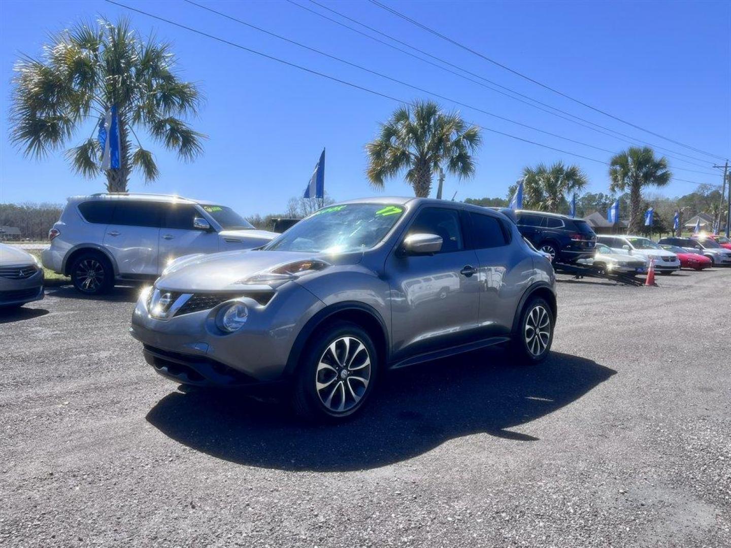 2017 Grey /Black Nissan Juke (JN8AF5MR4HT) with an 1.6l I-4 DI Dohc T/C 1.6l engine, Automatic transmission, located at 745 East Steele Rd., West Columbia, SC, 29170, (803) 755-9148, 33.927212, -81.148483 - Special Internet Price! 2017 Nissan Juke with AM/FM radio, Bluetooth, Backup camera, Navigation, Cruise control, Sunroof, Push to start, Keyless entry, Cloth interior, Powered windows, Powered door locks, Plus more! - Photo#0
