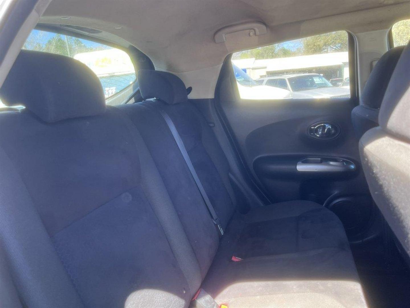 2017 Grey /Black Nissan Juke (JN8AF5MR4HT) with an 1.6l I-4 DI Dohc T/C 1.6l engine, Automatic transmission, located at 745 East Steele Rd., West Columbia, SC, 29170, (803) 755-9148, 33.927212, -81.148483 - Special Internet Price! 2017 Nissan Juke with AM/FM radio, Bluetooth, Backup camera, Navigation, Cruise control, Sunroof, Push to start, Keyless entry, Cloth interior, Powered windows, Powered door locks, Plus more! - Photo#26