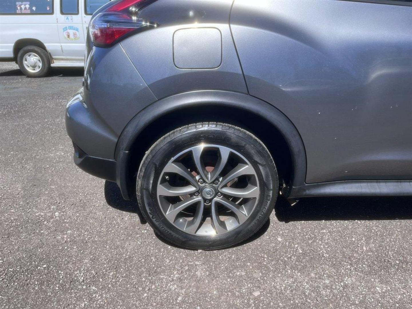 2017 Grey /Black Nissan Juke (JN8AF5MR4HT) with an 1.6l I-4 DI Dohc T/C 1.6l engine, Automatic transmission, located at 745 East Steele Rd., West Columbia, SC, 29170, (803) 755-9148, 33.927212, -81.148483 - Special Internet Price! 2017 Nissan Juke with AM/FM radio, Bluetooth, Backup camera, Navigation, Cruise control, Sunroof, Push to start, Keyless entry, Cloth interior, Powered windows, Powered door locks, Plus more! - Photo#34