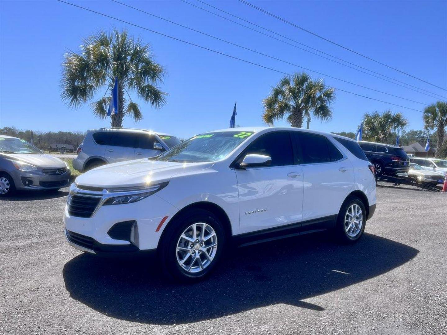 2022 White /Black Chevrolet Equinox (2GNAXJEV2N6) with an 1.5l I-4 DI Dohc T/C 1.5l engine, Automatic transmission, located at 745 East Steele Rd., West Columbia, SC, 29170, (803) 755-9148, 33.927212, -81.148483 - Special Internet Price! 2022 Chevrolet Equinox with AM/FM radio, Bluetooth, Backup camera, Automatic air conditioning, Keyless entry, Push to start, Cloth interior, Powered driver seat, Powered windows, Powered door locks, Plus more! - Photo#0