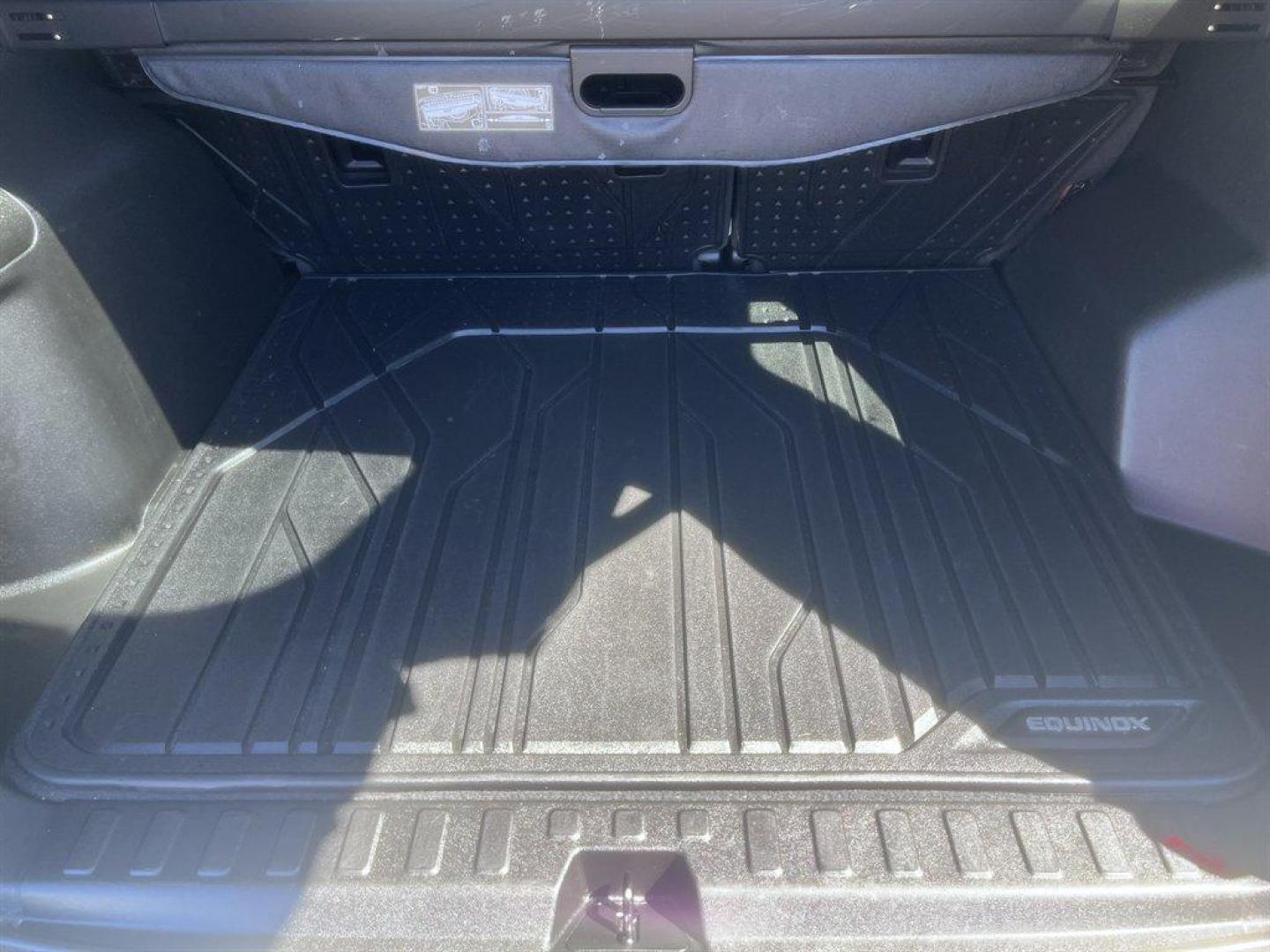 2022 White /Black Chevrolet Equinox (2GNAXJEV2N6) with an 1.5l I-4 DI Dohc T/C 1.5l engine, Automatic transmission, located at 745 East Steele Rd., West Columbia, SC, 29170, (803) 755-9148, 33.927212, -81.148483 - Special Internet Price! 2022 Chevrolet Equinox with AM/FM radio, Bluetooth, Backup camera, Automatic air conditioning, Keyless entry, Push to start, Cloth interior, Powered driver seat, Powered windows, Powered door locks, Plus more! - Photo#35