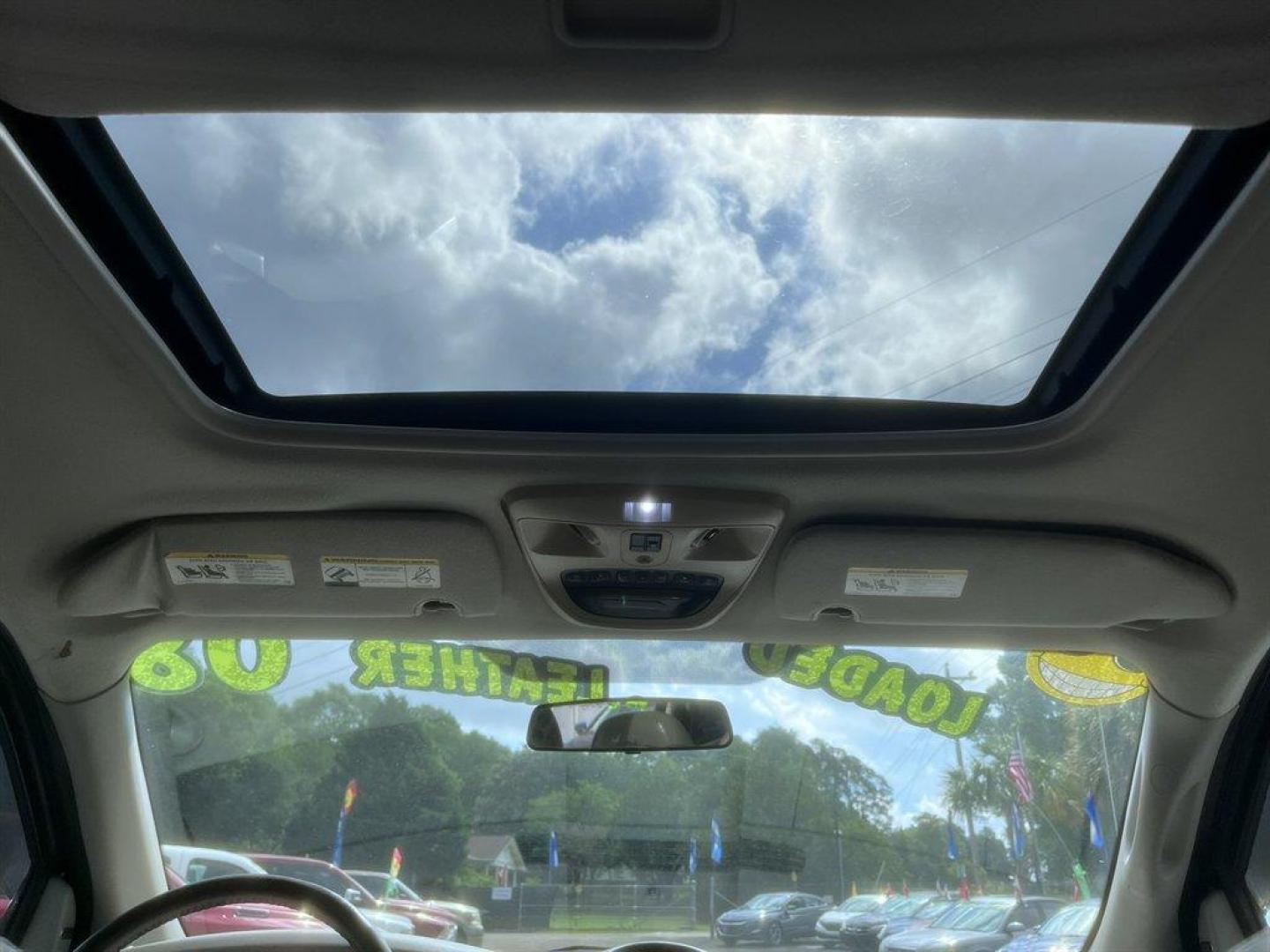 2008 Blue /Grey Chrysler Aspen (1A8HW58248F) with an 5.7l V8 SFI Hemi 5.7l engine, Automatic transmission, located at 745 East Steele Rd., West Columbia, SC, 29170, (803) 755-9148, 33.927212, -81.148483 - Special Internet Price! 2008 Chrysler Aspen with AM/FM radio, Cruise control, Backup camera, Sunroof, Leather interior, 3rd row seating, Rear entertainment, Powered driver seat, Powered windows, Powered door locks, Plus more! - Photo#14