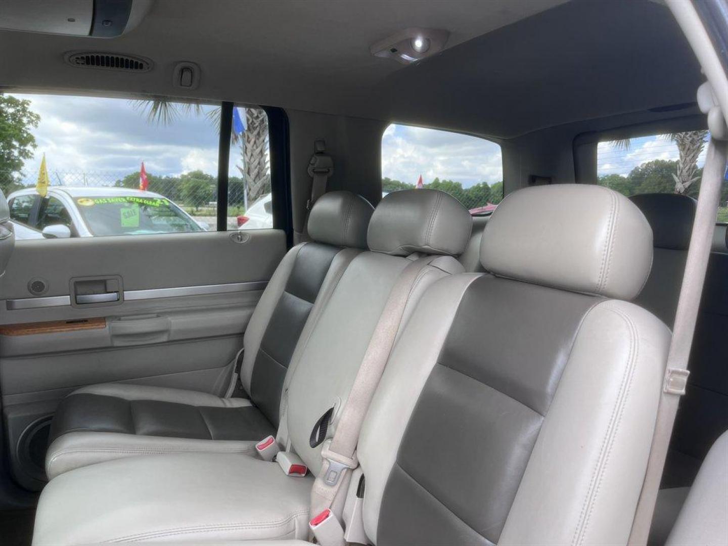 2008 Blue /Grey Chrysler Aspen (1A8HW58248F) with an 5.7l V8 SFI Hemi 5.7l engine, Automatic transmission, located at 745 East Steele Rd., West Columbia, SC, 29170, (803) 755-9148, 33.927212, -81.148483 - Special Internet Price! 2008 Chrysler Aspen with AM/FM radio, Cruise control, Backup camera, Sunroof, Leather interior, 3rd row seating, Rear entertainment, Powered driver seat, Powered windows, Powered door locks, Plus more! - Photo#24