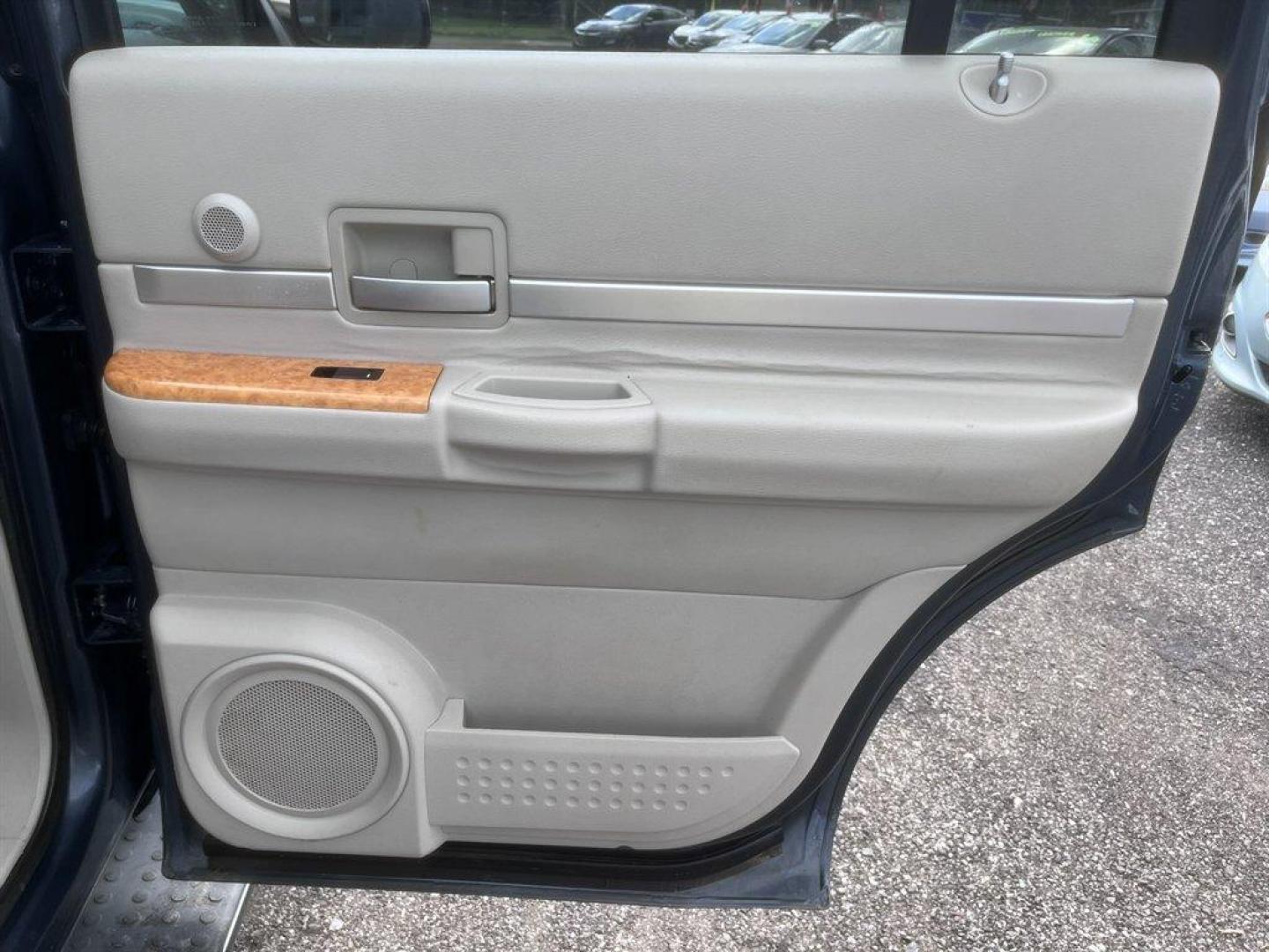 2008 Blue /Grey Chrysler Aspen (1A8HW58248F) with an 5.7l V8 SFI Hemi 5.7l engine, Automatic transmission, located at 745 East Steele Rd., West Columbia, SC, 29170, (803) 755-9148, 33.927212, -81.148483 - Special Internet Price! 2008 Chrysler Aspen with AM/FM radio, Cruise control, Backup camera, Sunroof, Leather interior, 3rd row seating, Rear entertainment, Powered driver seat, Powered windows, Powered door locks, Plus more! - Photo#26