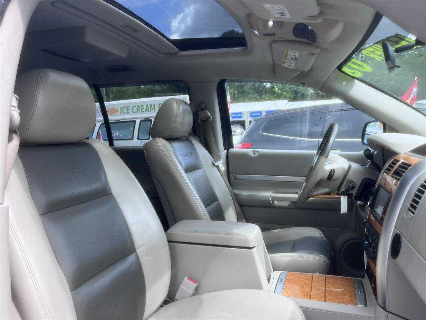 2008 Blue /Grey Chrysler Aspen (1A8HW58248F) with an 5.7l V8 SFI Hemi 5.7l engine, Automatic transmission, located at 745 East Steele Rd., West Columbia, SC, 29170, (803) 755-9148, 33.927212, -81.148483 - Special Internet Price! 2008 Chrysler Aspen with AM/FM radio, Cruise control, Backup camera, Sunroof, Leather interior, 3rd row seating, Rear entertainment, Powered driver seat, Powered windows, Powered door locks, Plus more! - Photo#29