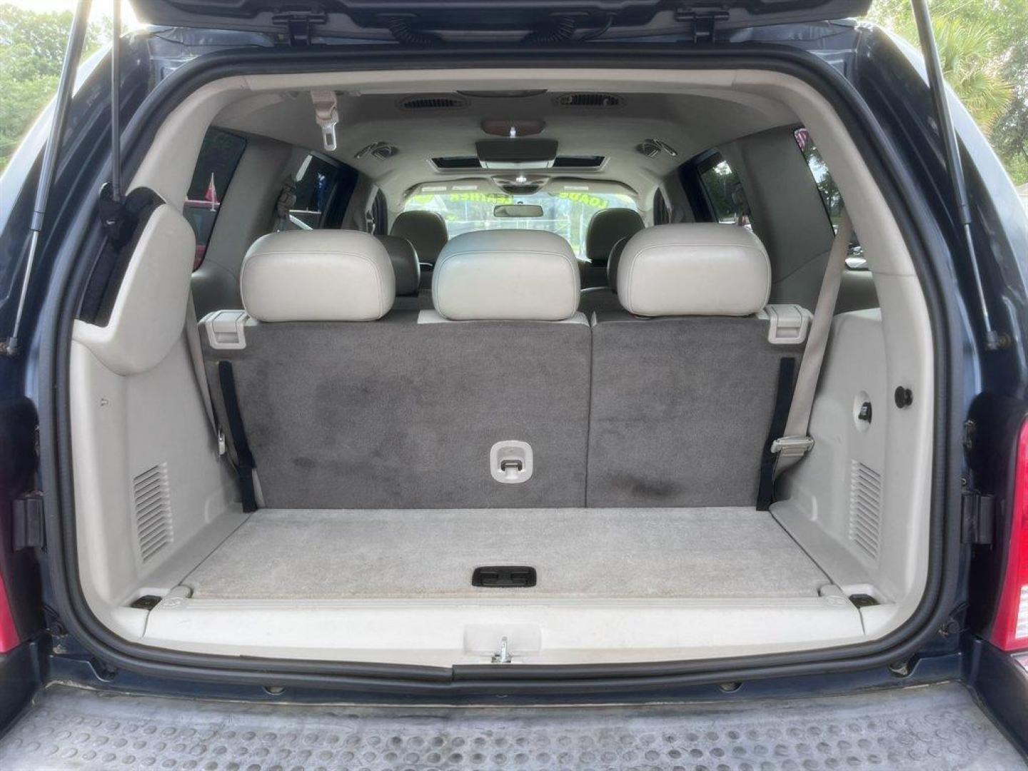 2008 Blue /Grey Chrysler Aspen (1A8HW58248F) with an 5.7l V8 SFI Hemi 5.7l engine, Automatic transmission, located at 745 East Steele Rd., West Columbia, SC, 29170, (803) 755-9148, 33.927212, -81.148483 - Special Internet Price! 2008 Chrysler Aspen with AM/FM radio, Cruise control, Backup camera, Sunroof, Leather interior, 3rd row seating, Rear entertainment, Powered driver seat, Powered windows, Powered door locks, Plus more! - Photo#30