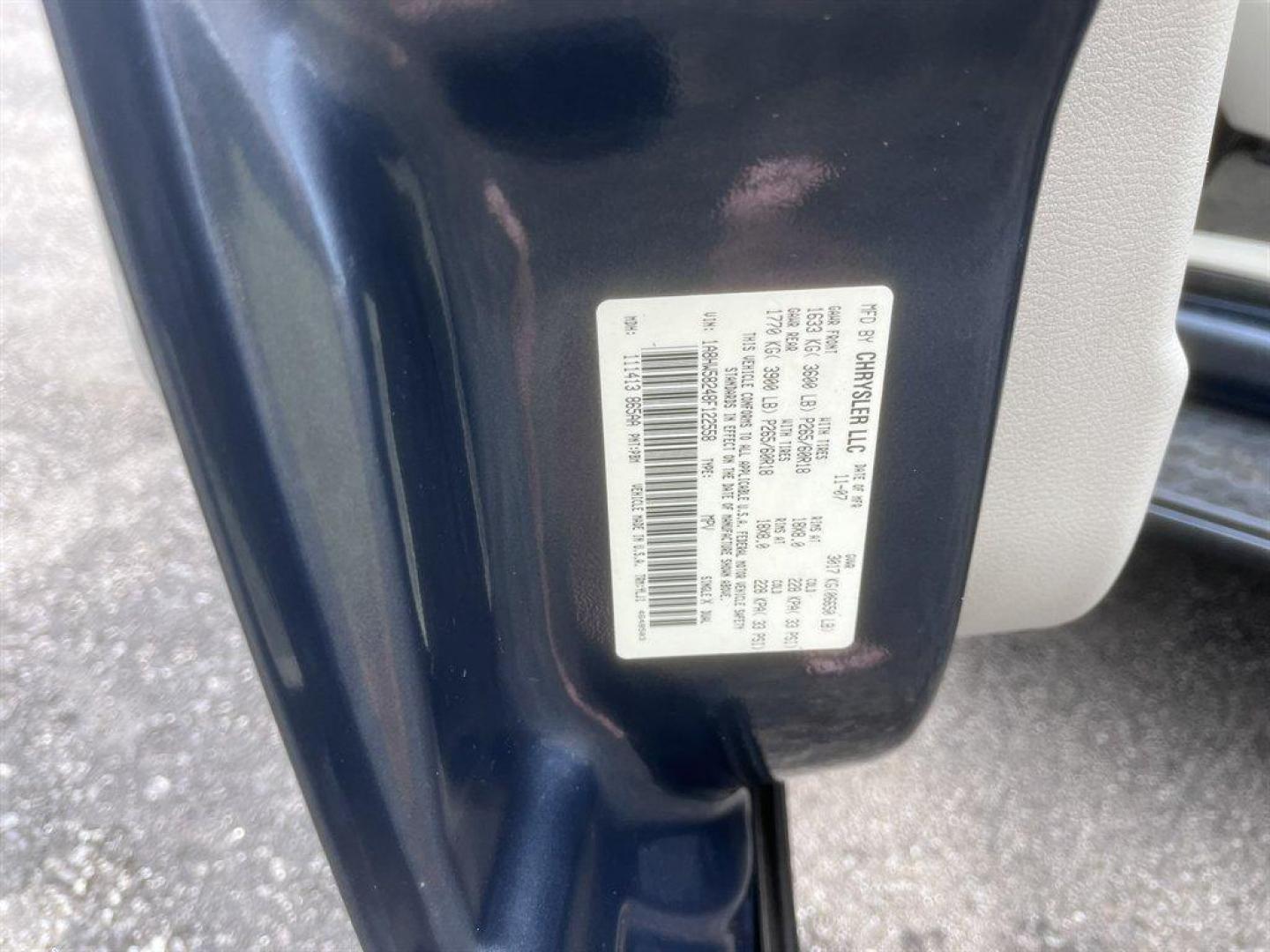 2008 Blue /Grey Chrysler Aspen (1A8HW58248F) with an 5.7l V8 SFI Hemi 5.7l engine, Automatic transmission, located at 745 East Steele Rd., West Columbia, SC, 29170, (803) 755-9148, 33.927212, -81.148483 - Special Internet Price! 2008 Chrysler Aspen with AM/FM radio, Cruise control, Backup camera, Sunroof, Leather interior, 3rd row seating, Rear entertainment, Powered driver seat, Powered windows, Powered door locks, Plus more! - Photo#37