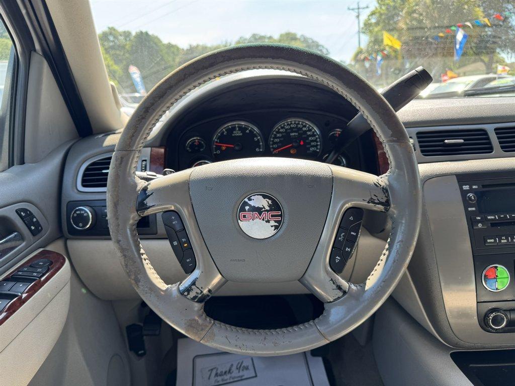 2011 Silver /Grey GMC Yukon XL (1GKS1KE02BR) with an 5.3l V8 SFI Flex 5.3l engine, Automatic transmission, located at 745 East Steele Rd., West Columbia, SC, 29170, (803) 755-9148, 33.927212, -81.148483- Photo#7