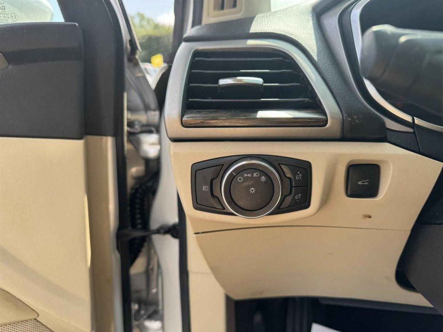 2014 Silver /Taupe Ford Fusion (3FA6P0HD5ER) with an 1.5l I-4 DI Dohc Ecoboost engine, Automatic transmission, located at 745 East Steele Rd., West Columbia, SC, 29170, (803) 755-9148, 33.927212, -81.148483 - Special Internet Price! 2014 Ford Fusion with AM/FM radio, Bluetooth, Backup camera, Navigation, Leather interior, Keyless entry, Sunroof, Powered windows, Powered door locks, Plus more! - Photo#20