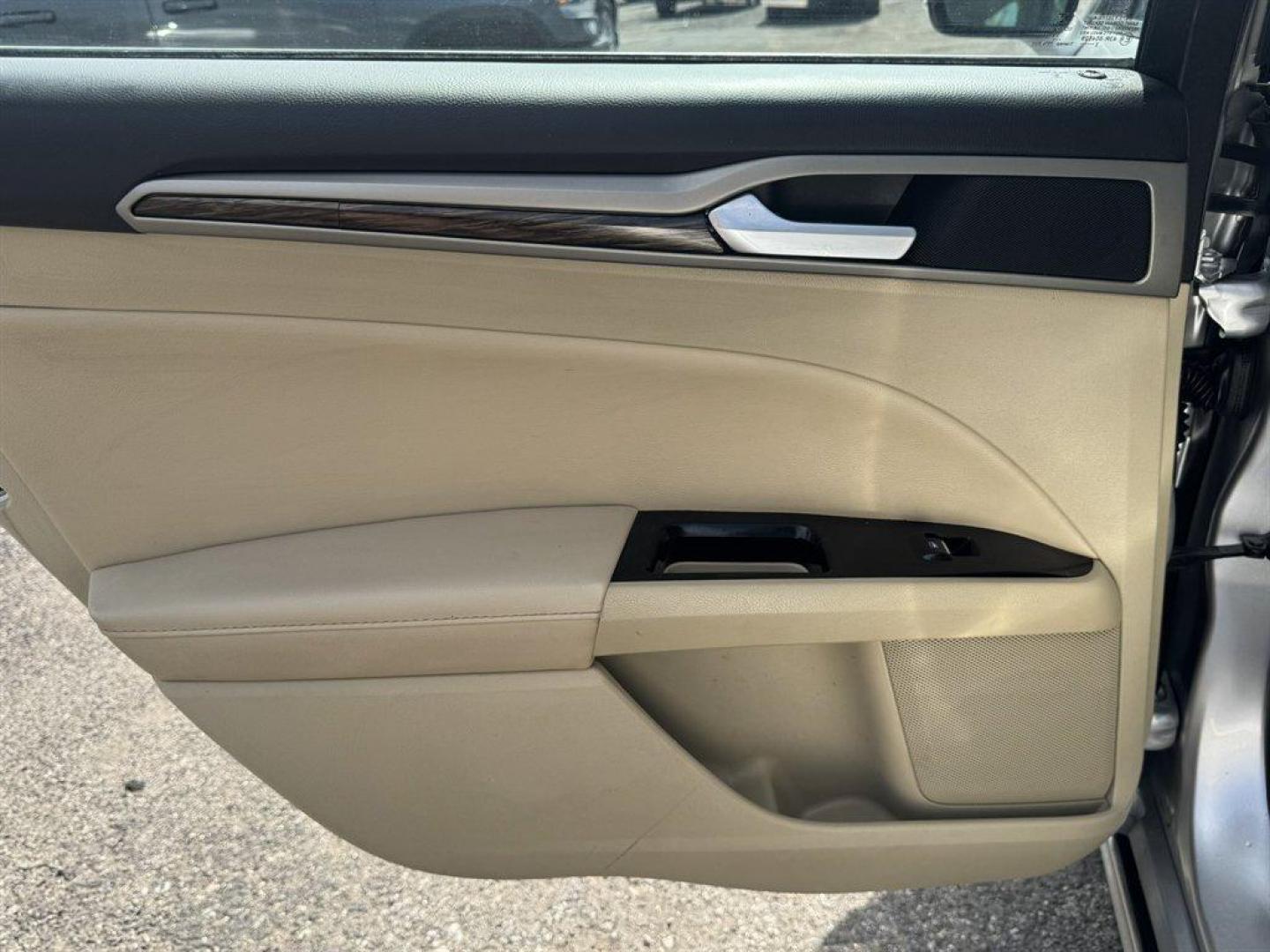 2014 Silver /Taupe Ford Fusion (3FA6P0HD5ER) with an 1.5l I-4 DI Dohc Ecoboost engine, Automatic transmission, located at 745 East Steele Rd., West Columbia, SC, 29170, (803) 755-9148, 33.927212, -81.148483 - Special Internet Price! 2014 Ford Fusion with AM/FM radio, Bluetooth, Backup camera, Navigation, Leather interior, Keyless entry, Sunroof, Powered windows, Powered door locks, Plus more! - Photo#25