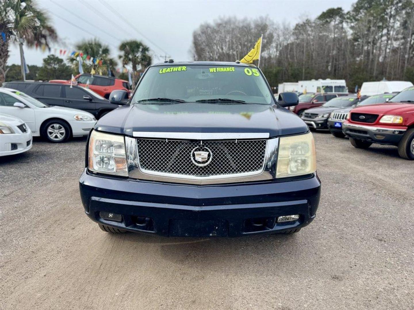 2005 Blue /Grey Cadillac Escalade (1GYEK63N45R) with an 6.0l V8 SFI 6.0l engine, Automatic transmission, located at 745 East Steele Rd., West Columbia, SC, 29170, (803) 755-9148, 33.927212, -81.148483 - Photo#1